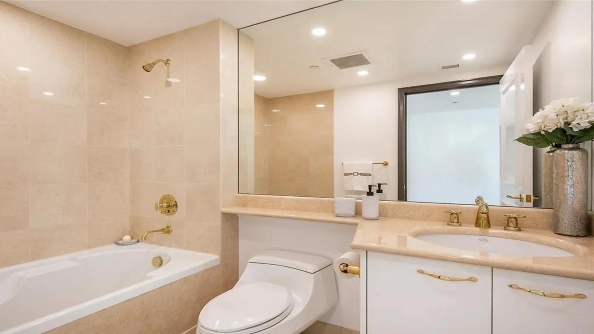 Stunning Four Bedroom Fully Professionally Remodeled Apartamento Las Vegas