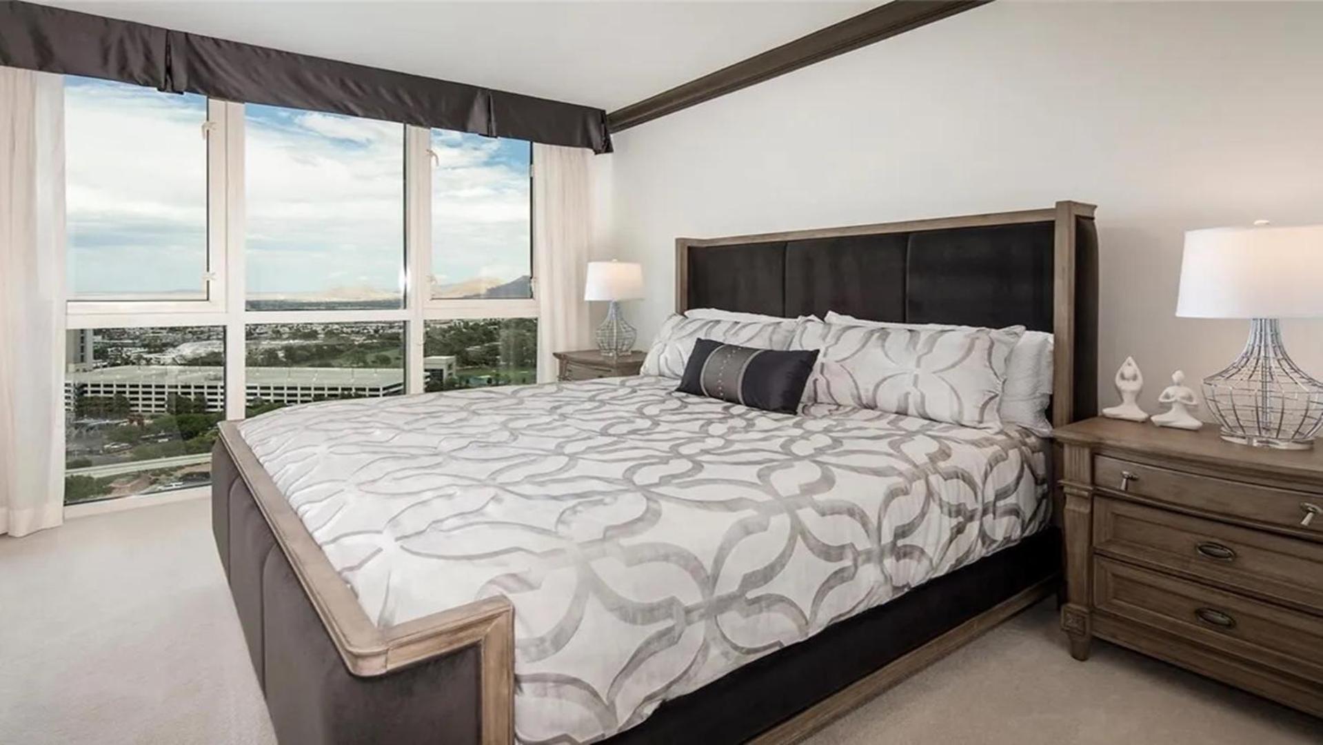 Stunning Four Bedroom Fully Professionally Remodeled Apartamento Las Vegas