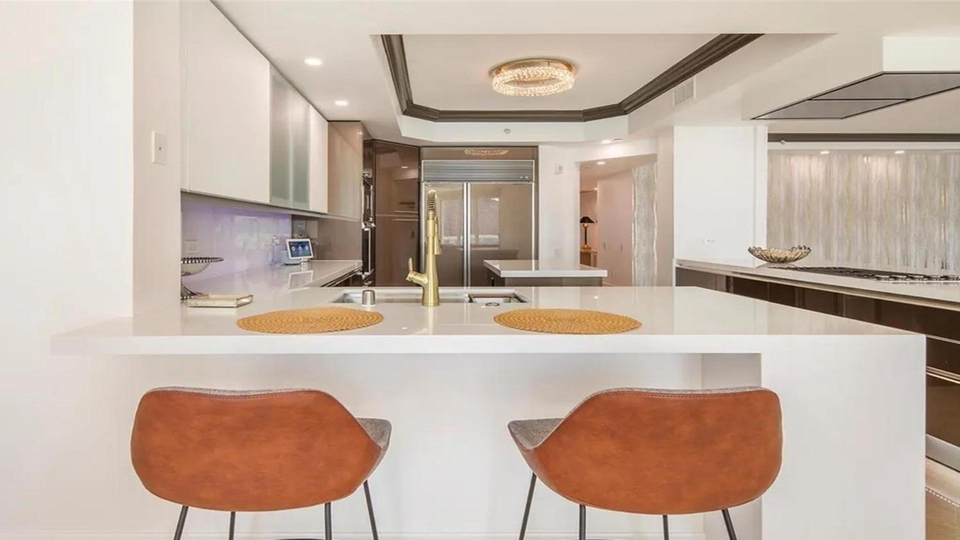 Stunning Four Bedroom Fully Professionally Remodeled