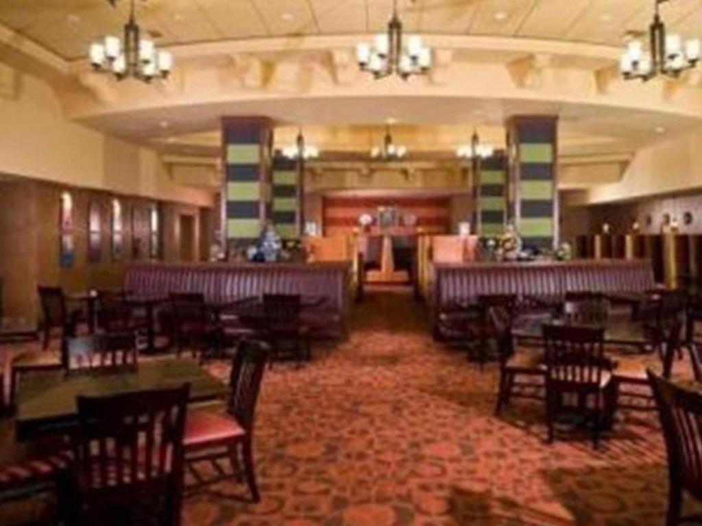 Resort Eastside Cannery Casino