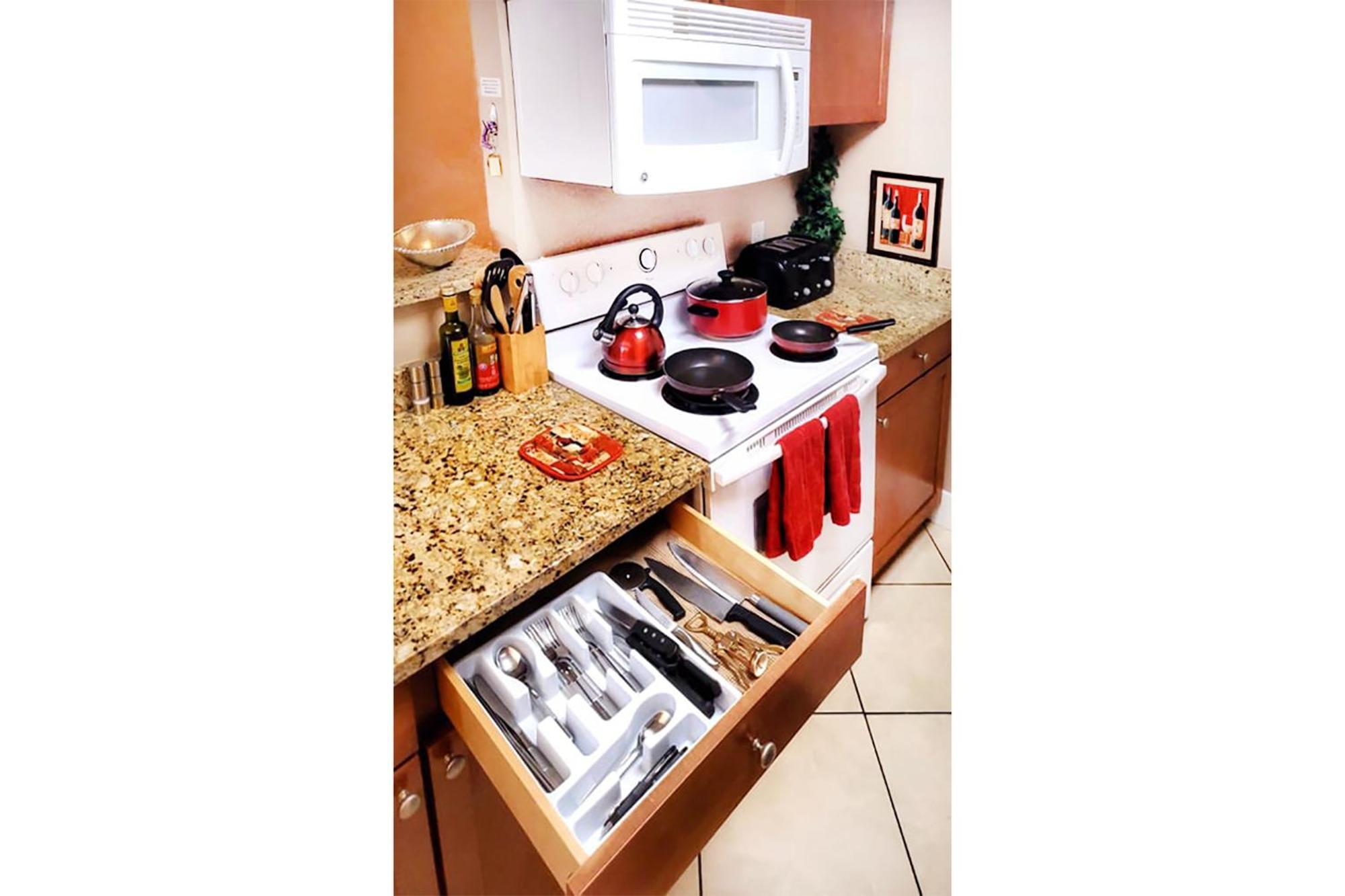Upgraded & Stylish, Pool, Hot Tub, Walk To Strip! Apartamento Las Vegas