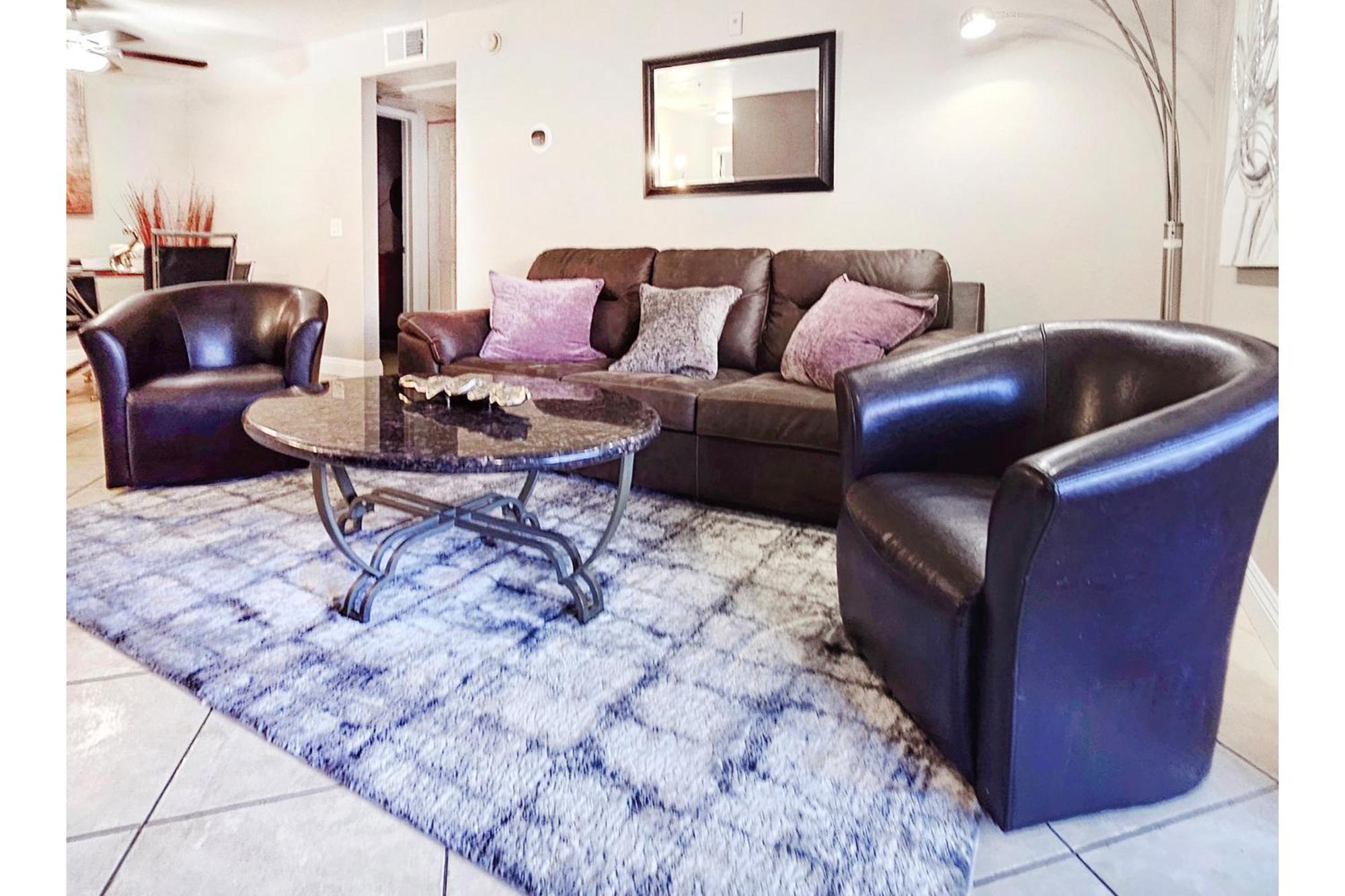 Upgraded & Stylish, Pool, Hot Tub, Walk To Strip! Apartamento Las Vegas