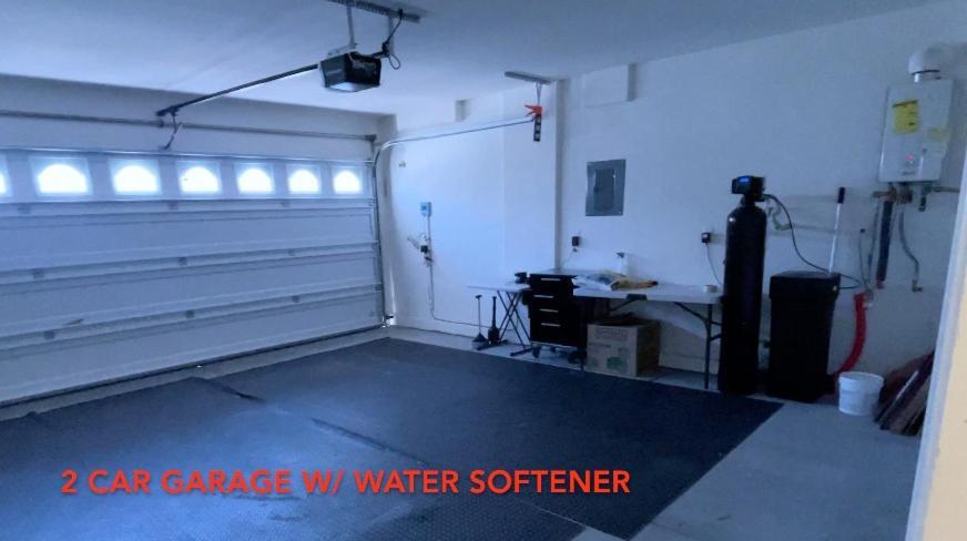 Fun 3-story House In Vegas - 9mins To Strip And Airport!