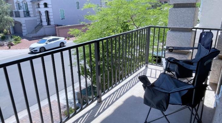 Fun 3-story House In Vegas - 9mins To Strip And Airport! Сasa de vacaciones Las Vegas