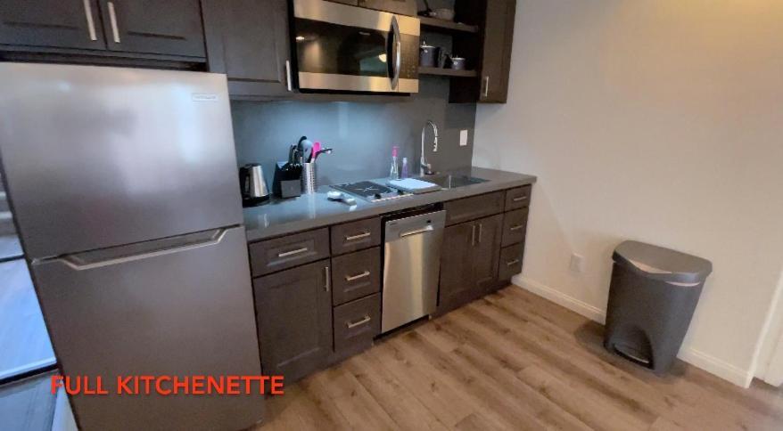 Fun 3-story House In Vegas - 9mins To Strip And Airport! Las Vegas