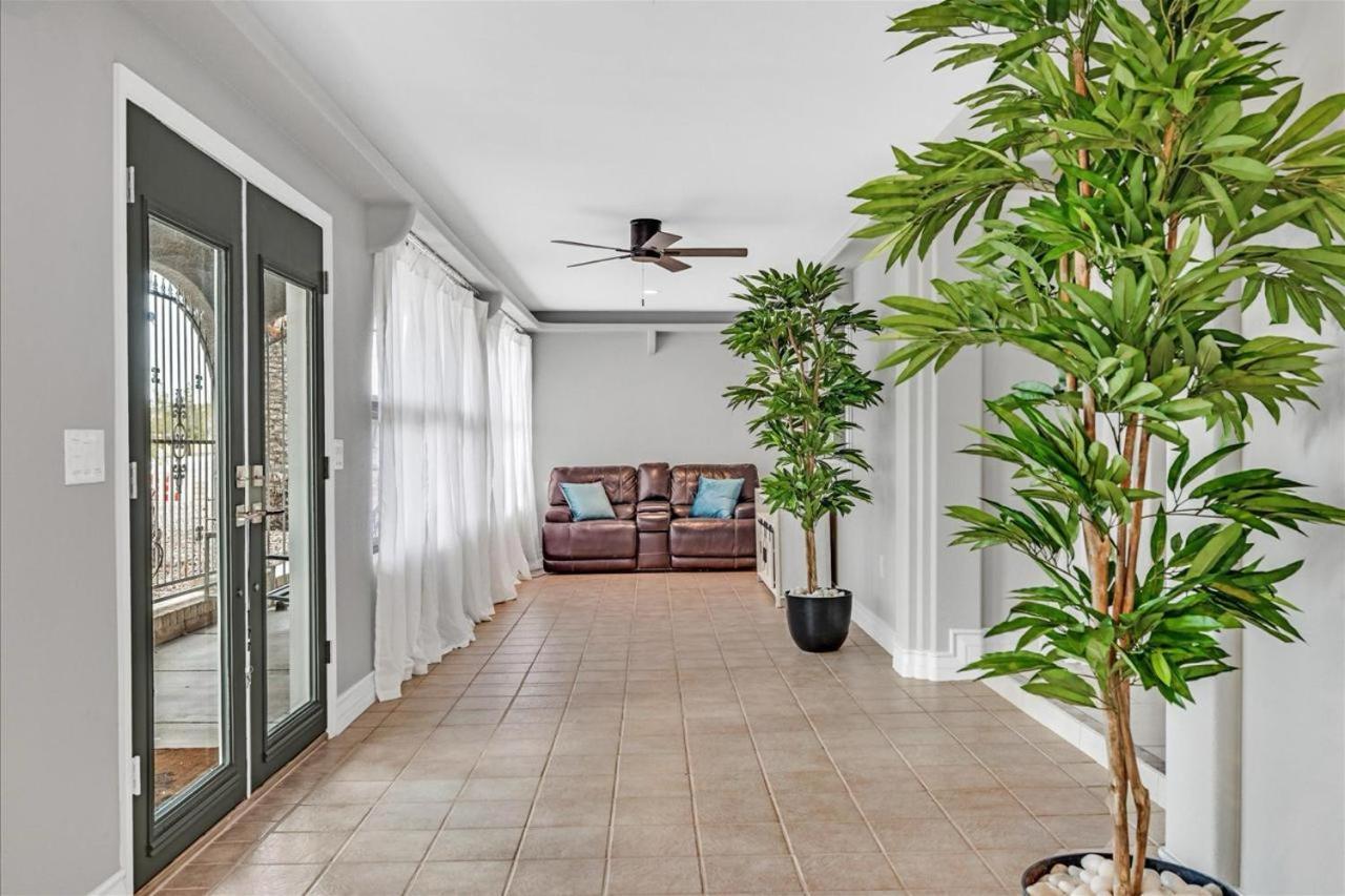 Сasa de vacaciones High-end 5 Bedroom W Pool, Gym, Hot Tub, Games Las Vegas