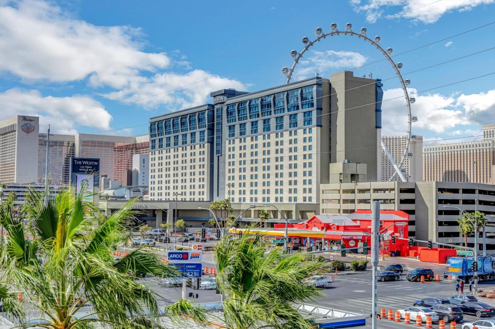 Royal Oasis At Platinum Hotel-strip Views Las Vegas