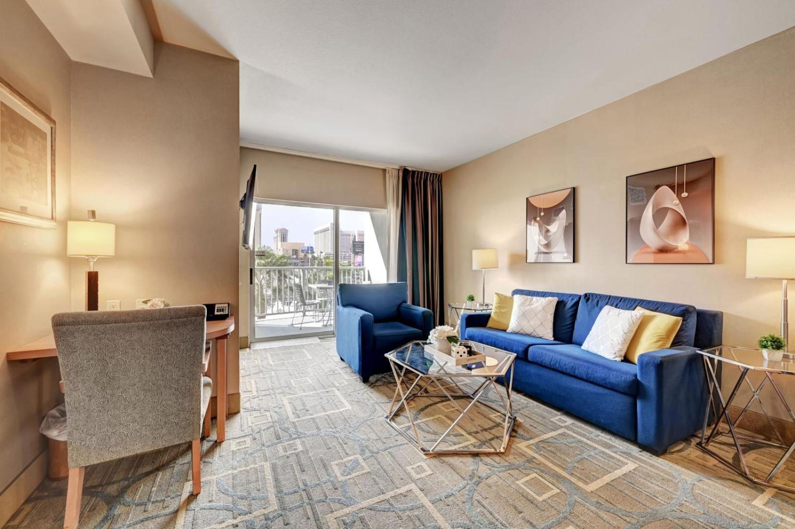 Royal Oasis At Platinum Hotel-strip Views * Las Vegas