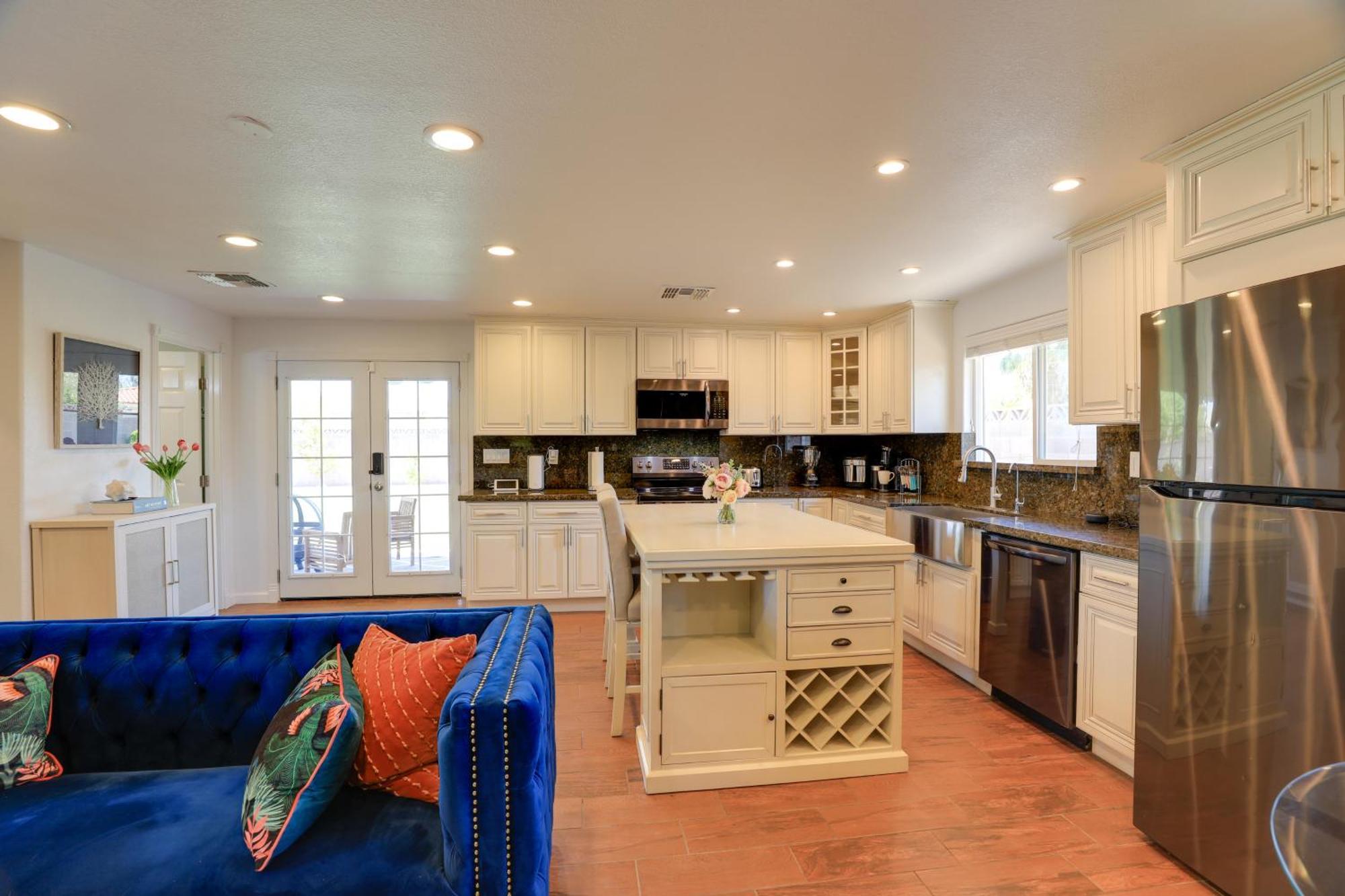 Luxe Vegas Casita With Patio About 6 Mi To Strip! * Las Vegas