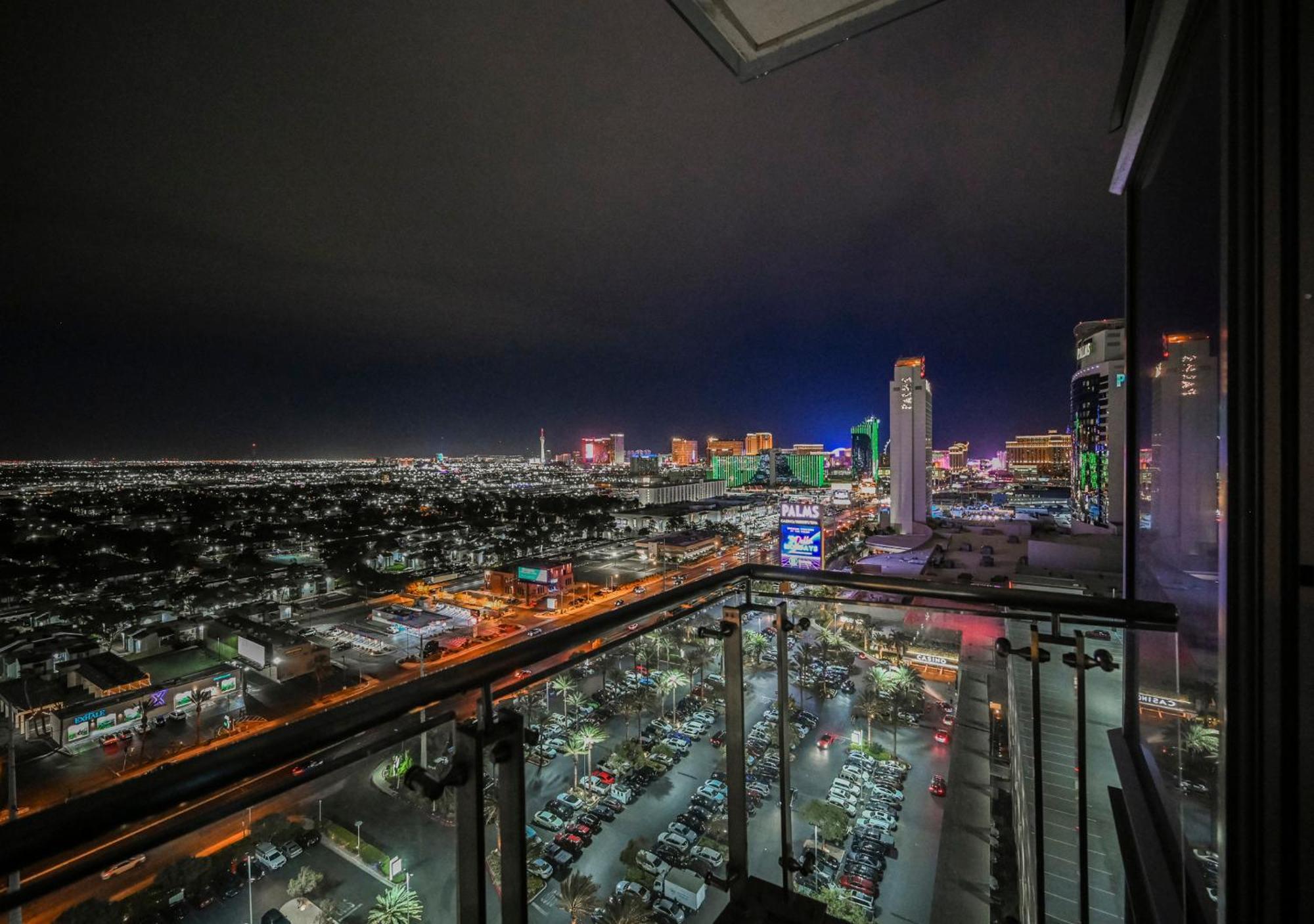 Apartahotel Stripviewsuites Two-bedroom Con-joined Exclusive *
