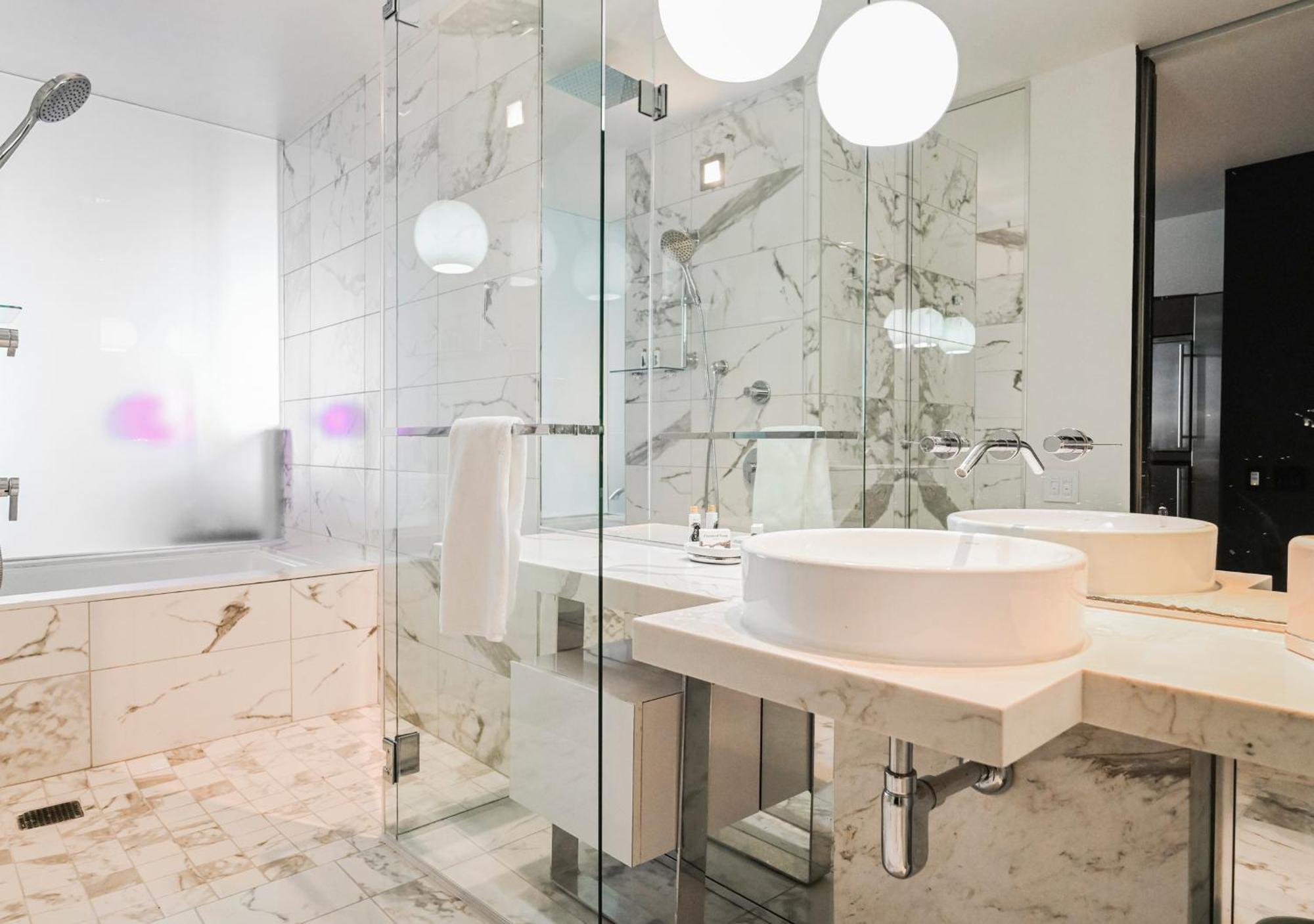 Stripviewsuites Two-bedroom Con-joined Exclusive