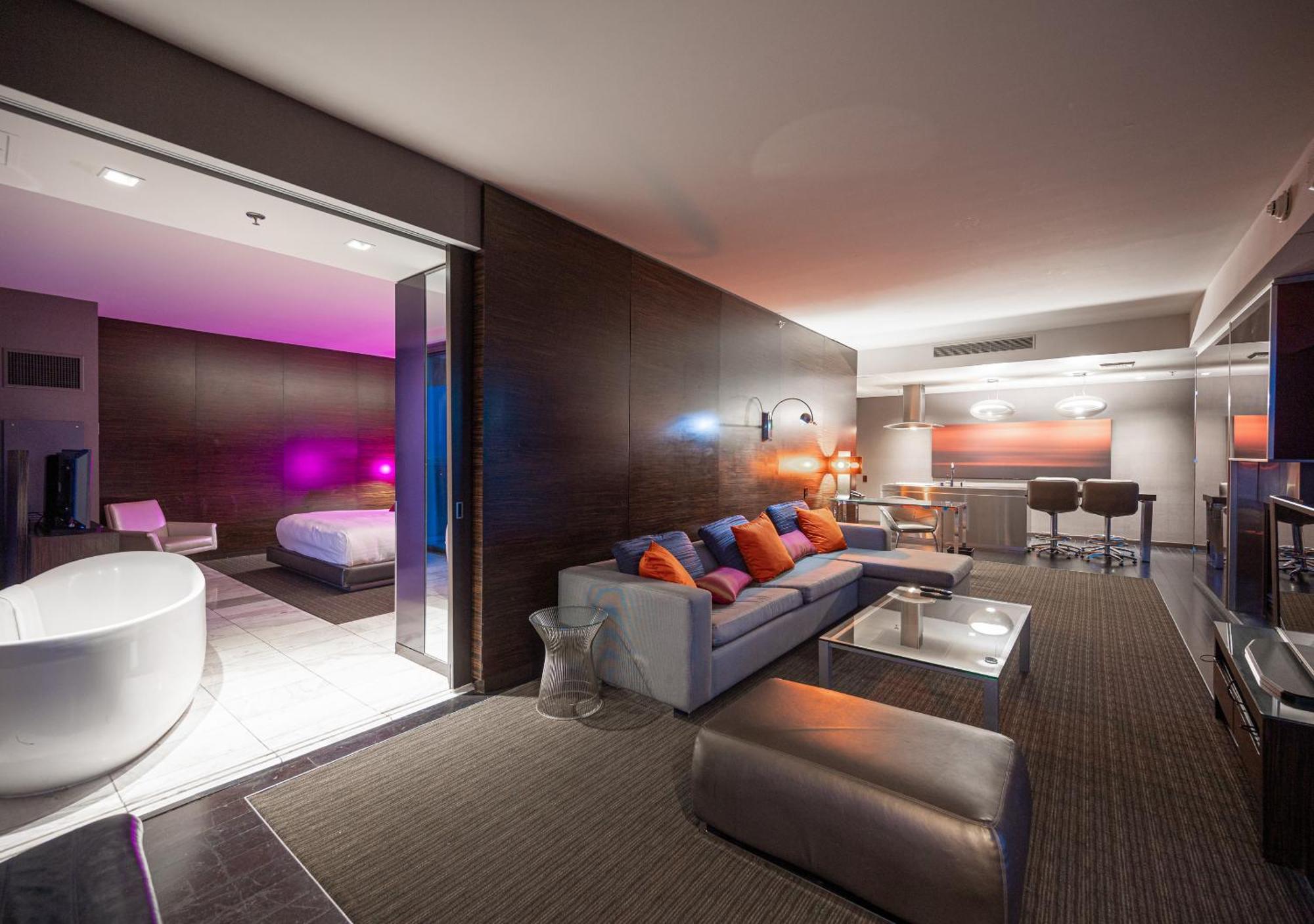 Apartahotel Stripviewsuites Two-bedroom Con-joined Exclusive