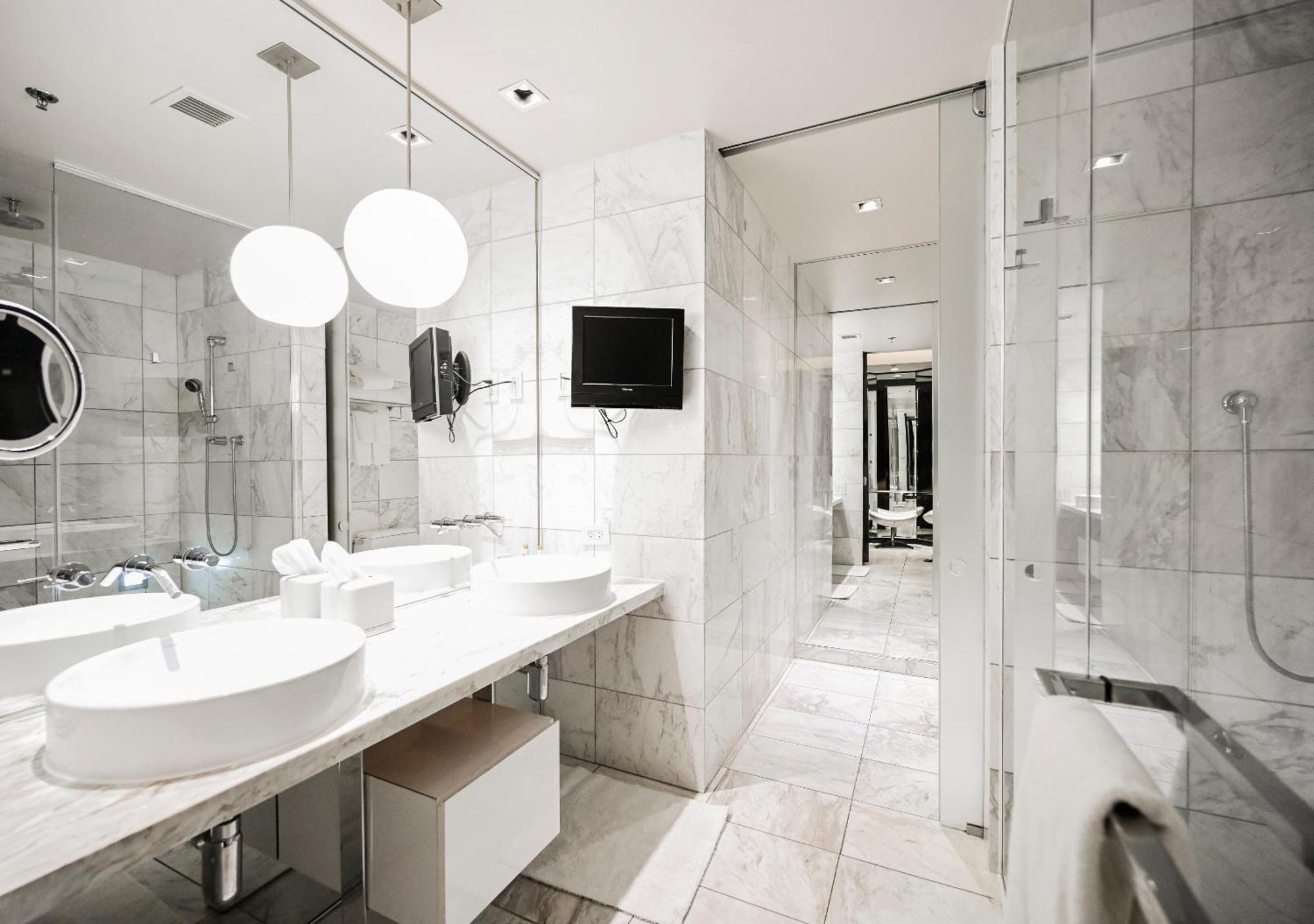 Stripviewsuites Two-bedroom Con-joined Exclusive *