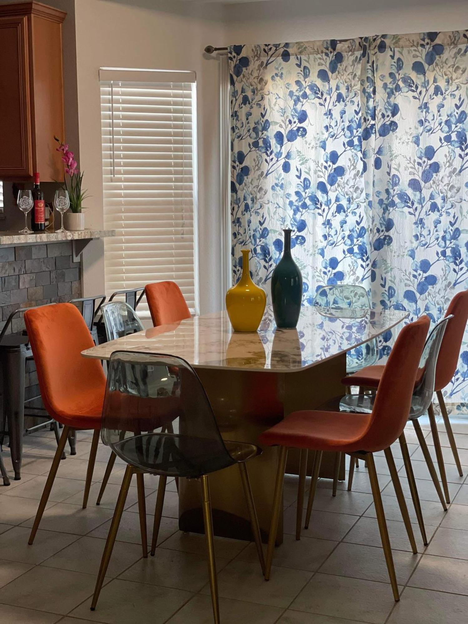 Pet-friendly, Vibrant Oasis - Colorful Retreat Near Summerlin Las Vegas