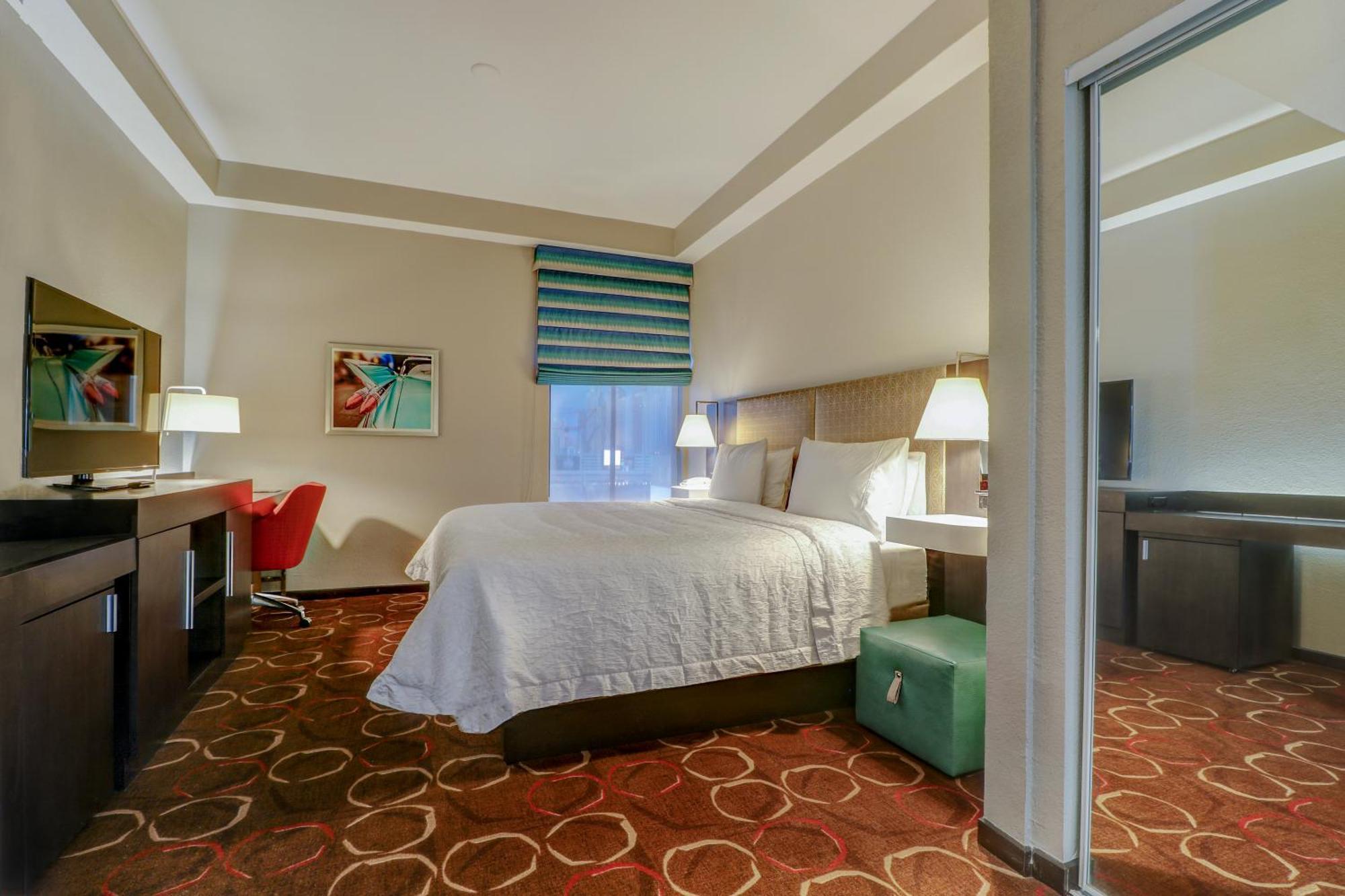Hampton Tropicana Vegas Hotel 3*
