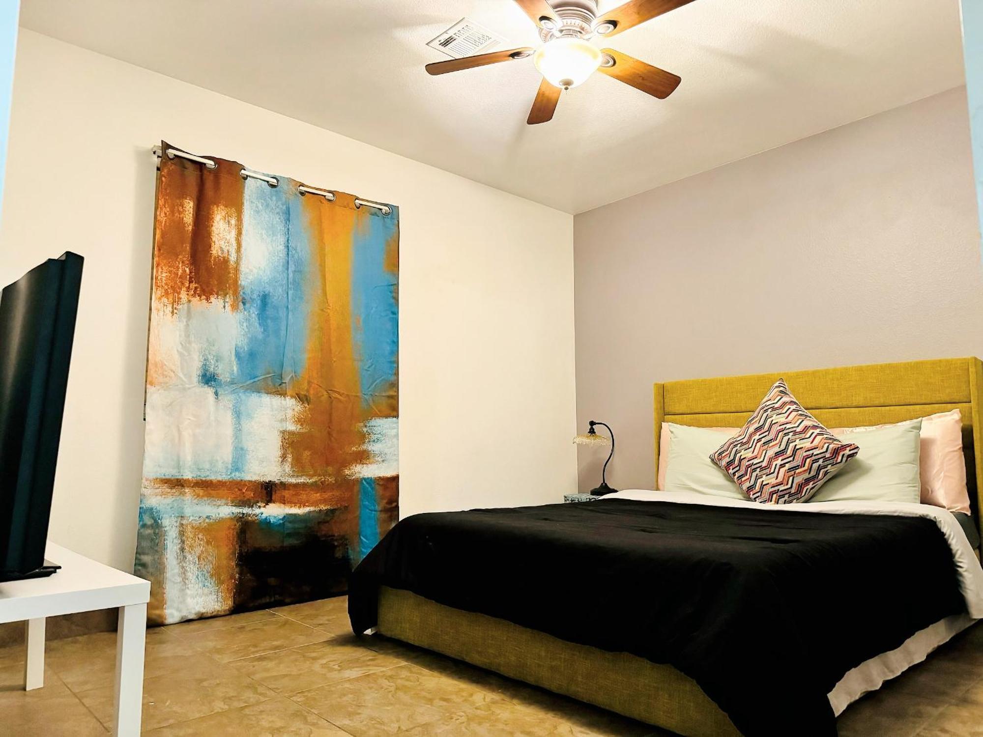 Pet-friendly, Vibrant Oasis - Colorful Retreat Near Summerlin Las Vegas