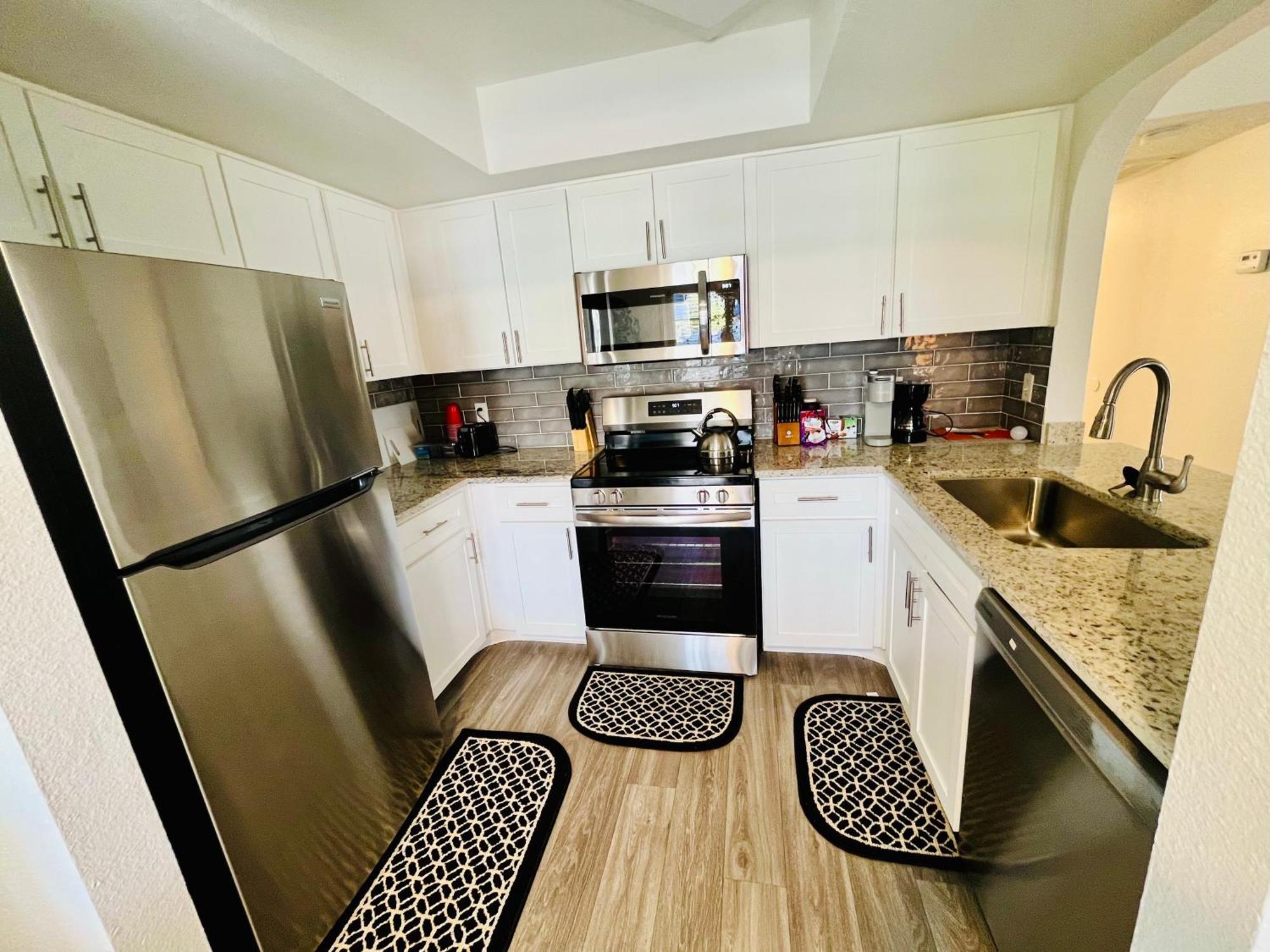 Cute 2 Bedroom 2 Bath 2 Mile Strip5 Las Vegas