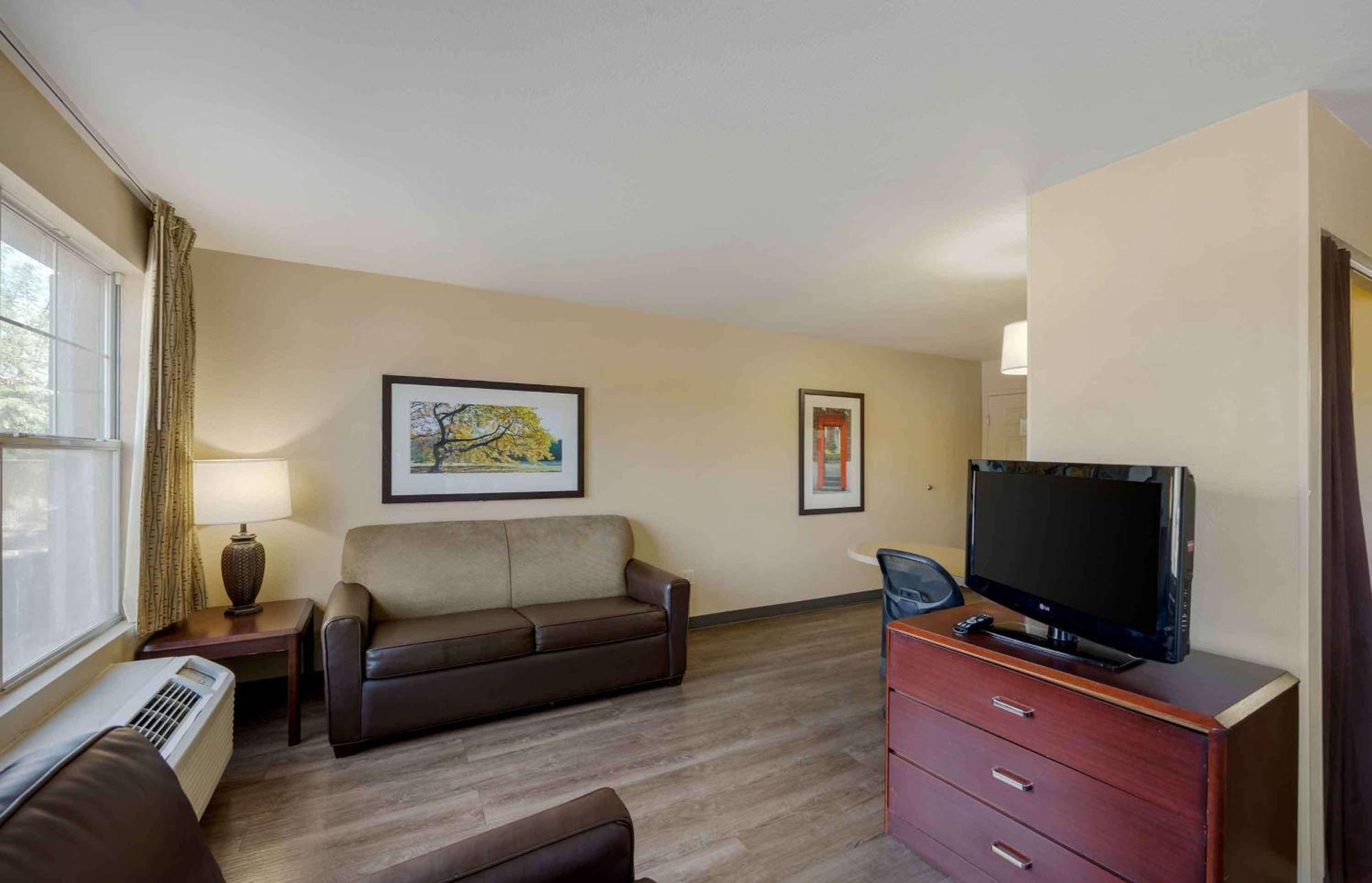 Mainstay Vegas Flamingo Hotel