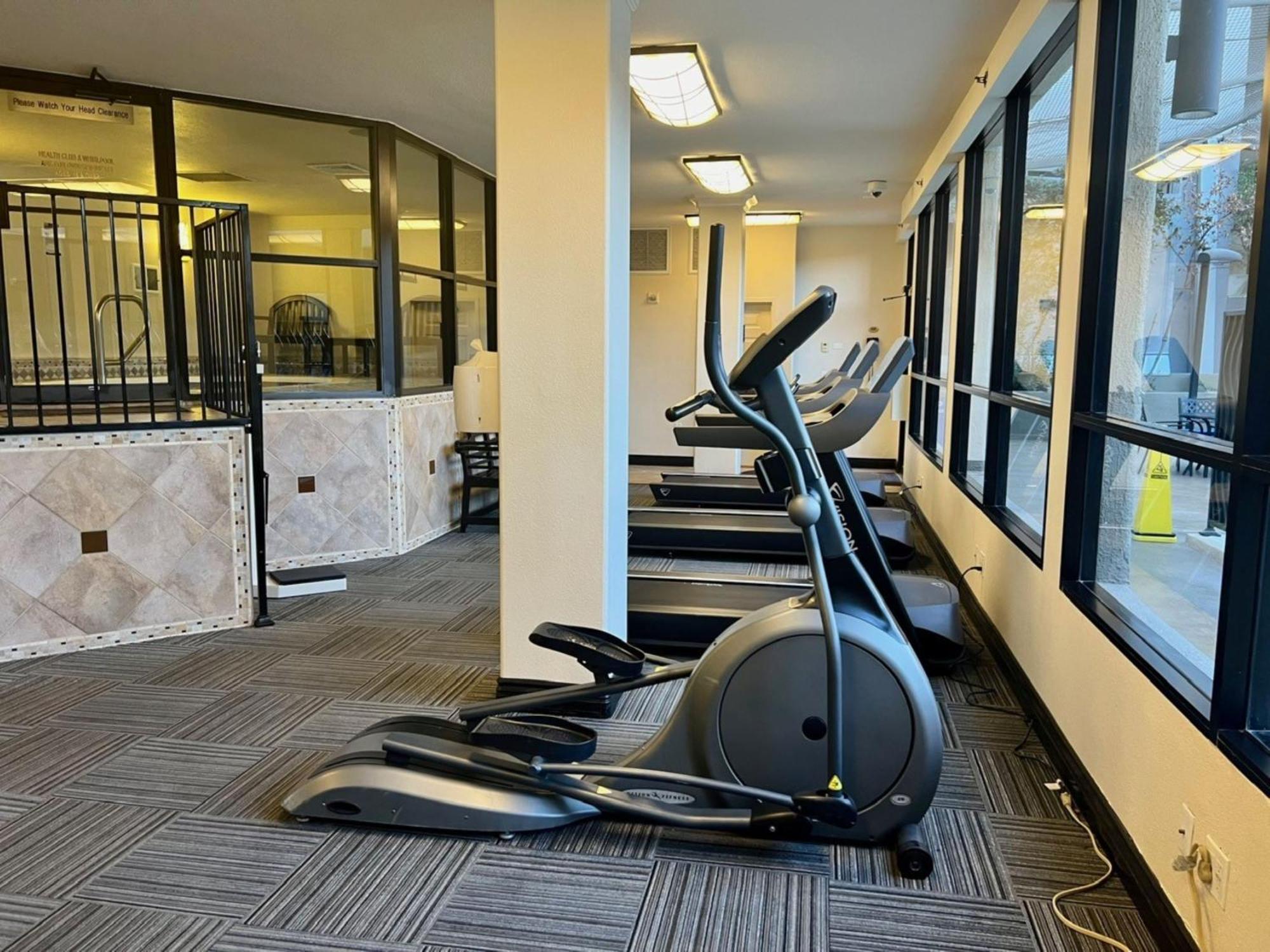 Jockey Center Strip Apartahotel 3*