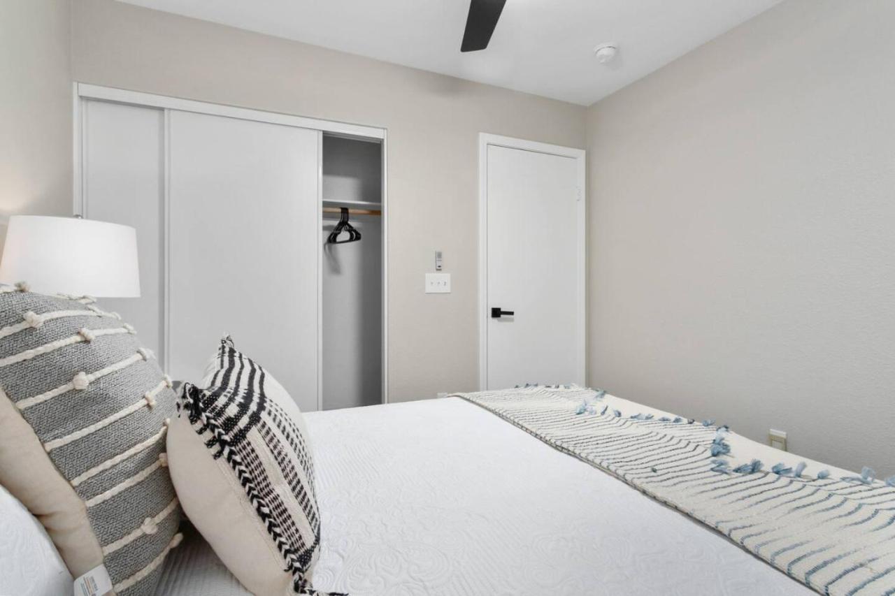 Fantastic 4br With Pool And Games * Las Vegas