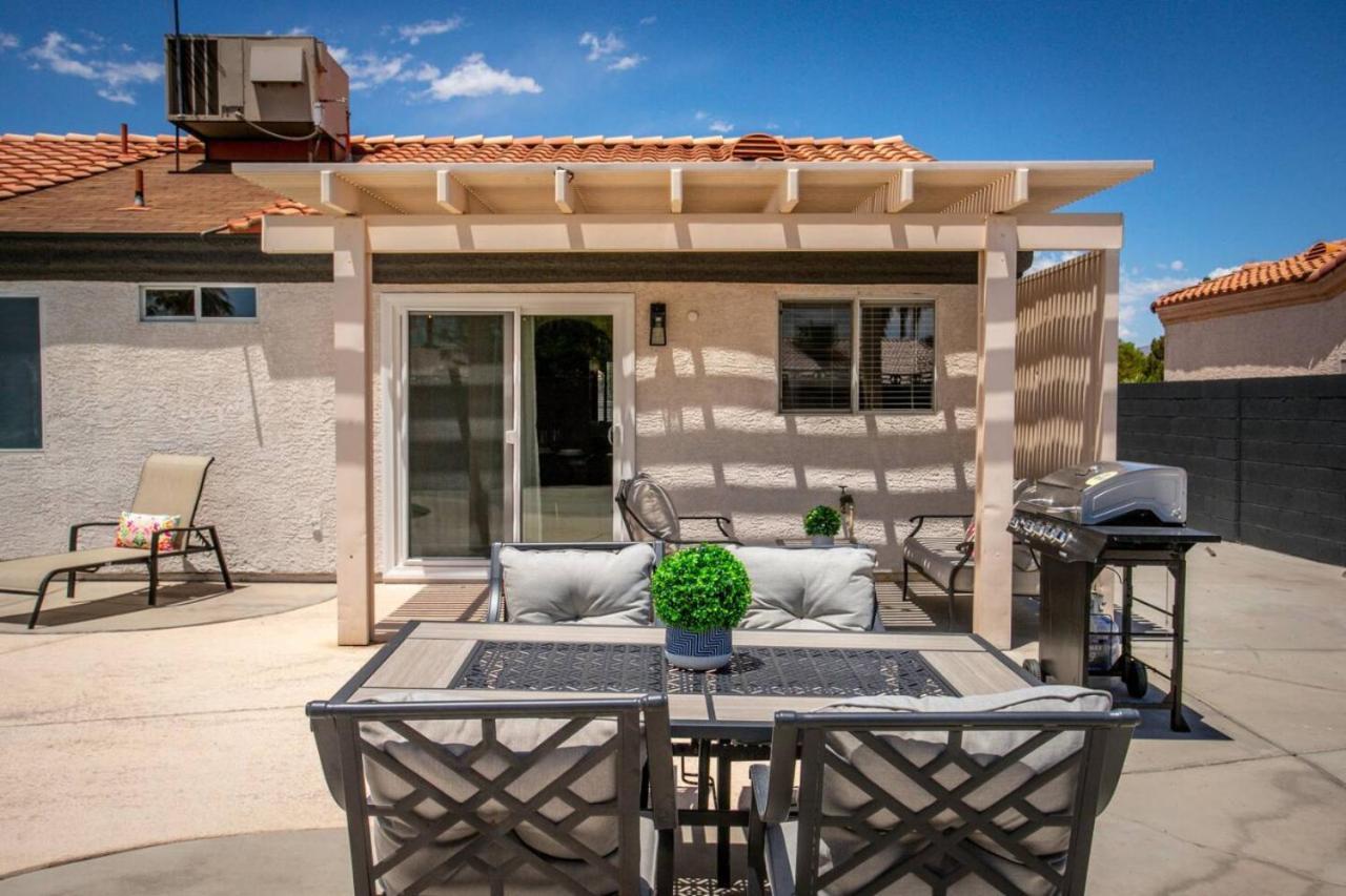Fantastic 4br With Pool And Games Сasa de vacaciones Las Vegas