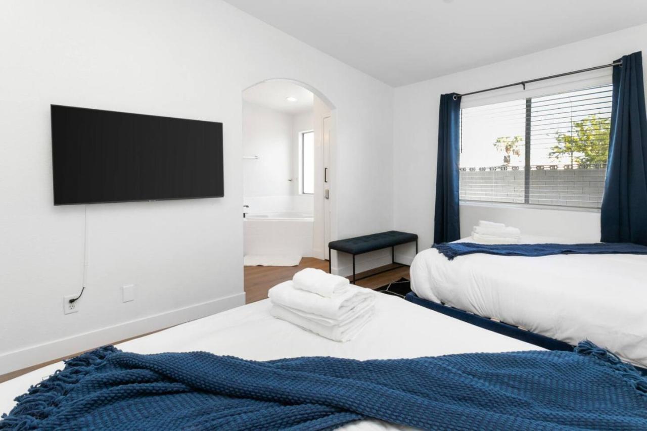 Fantastic 4br With Pool And Games * Las Vegas