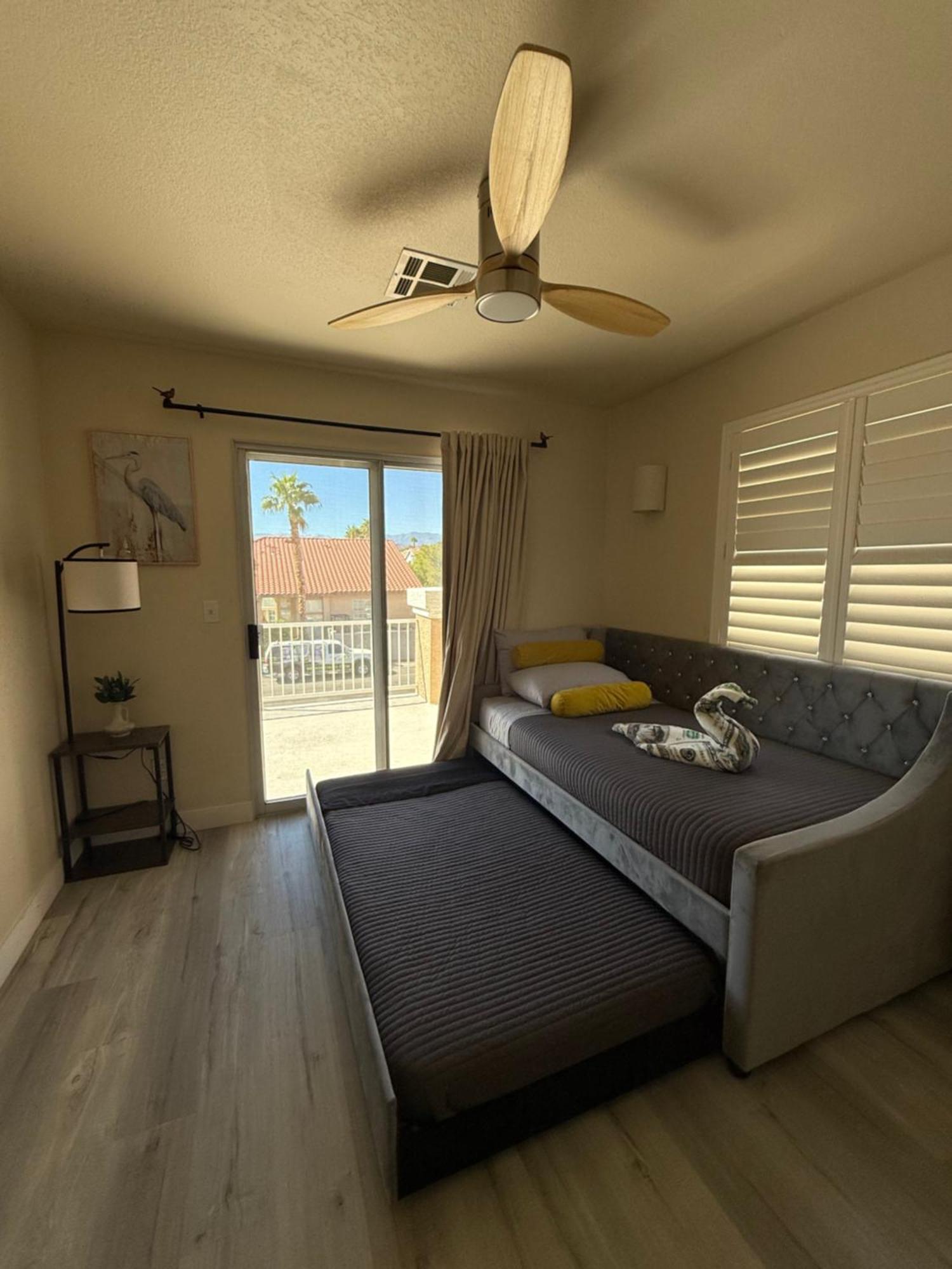 Fragrant Finnish Sauna & Cozy Pool With French 3br Villa Las Vegas