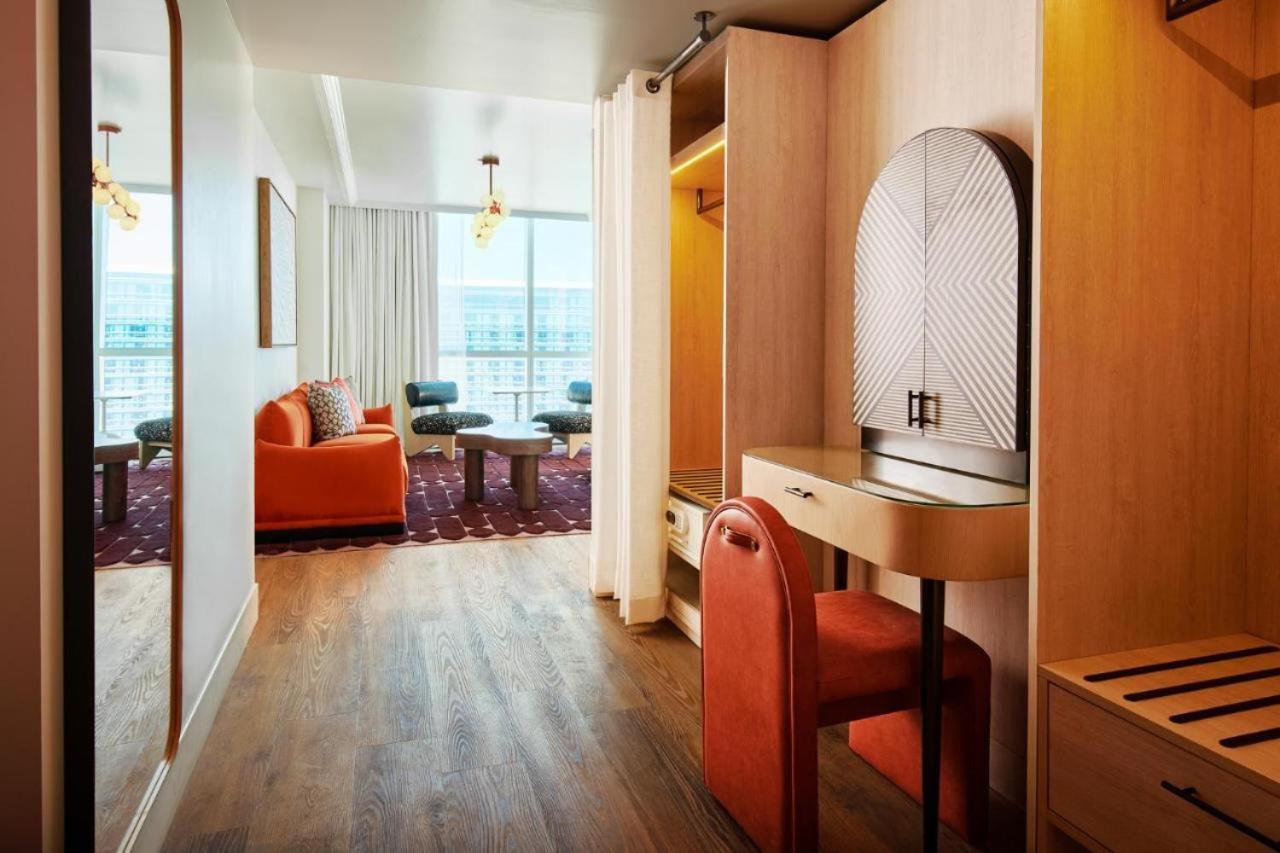 Hotel Virgin Vegas By Suiteness 4*
