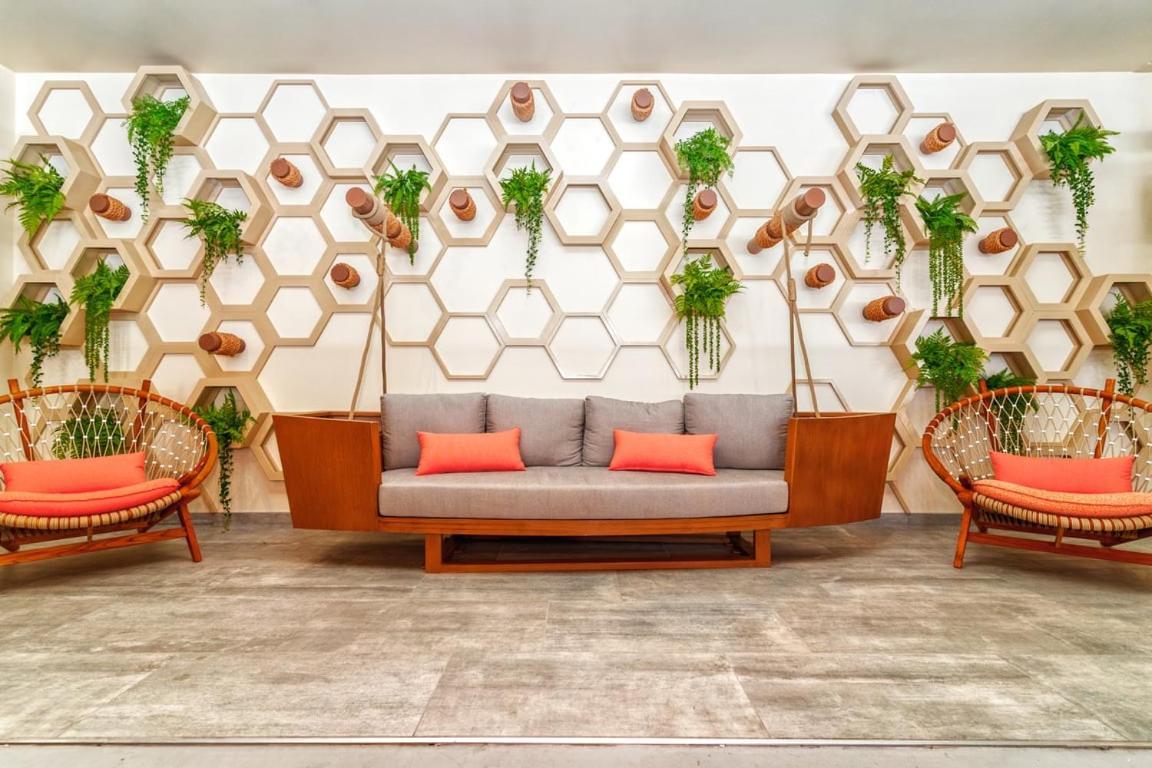 Virgin Vegas By Suiteness Hotel 4*