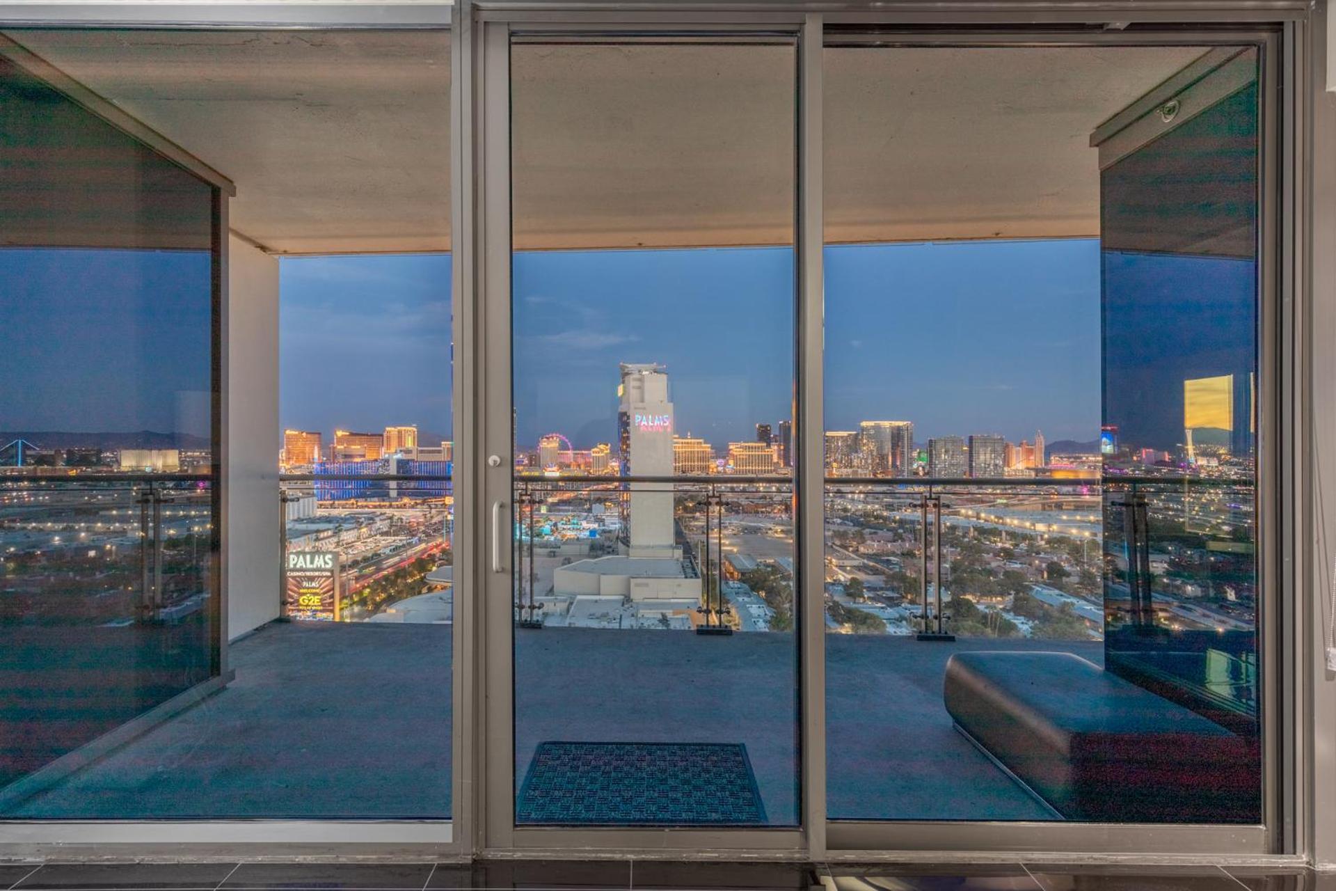 Stripviewsuites At Palms Place Apartahotel 4*