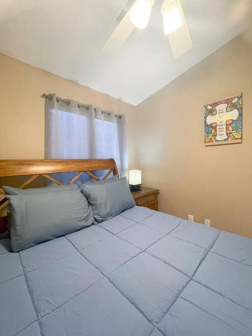 Sparkling Book Now! Minutes To Ap & Lv Strip! Holiday home Las Vegas