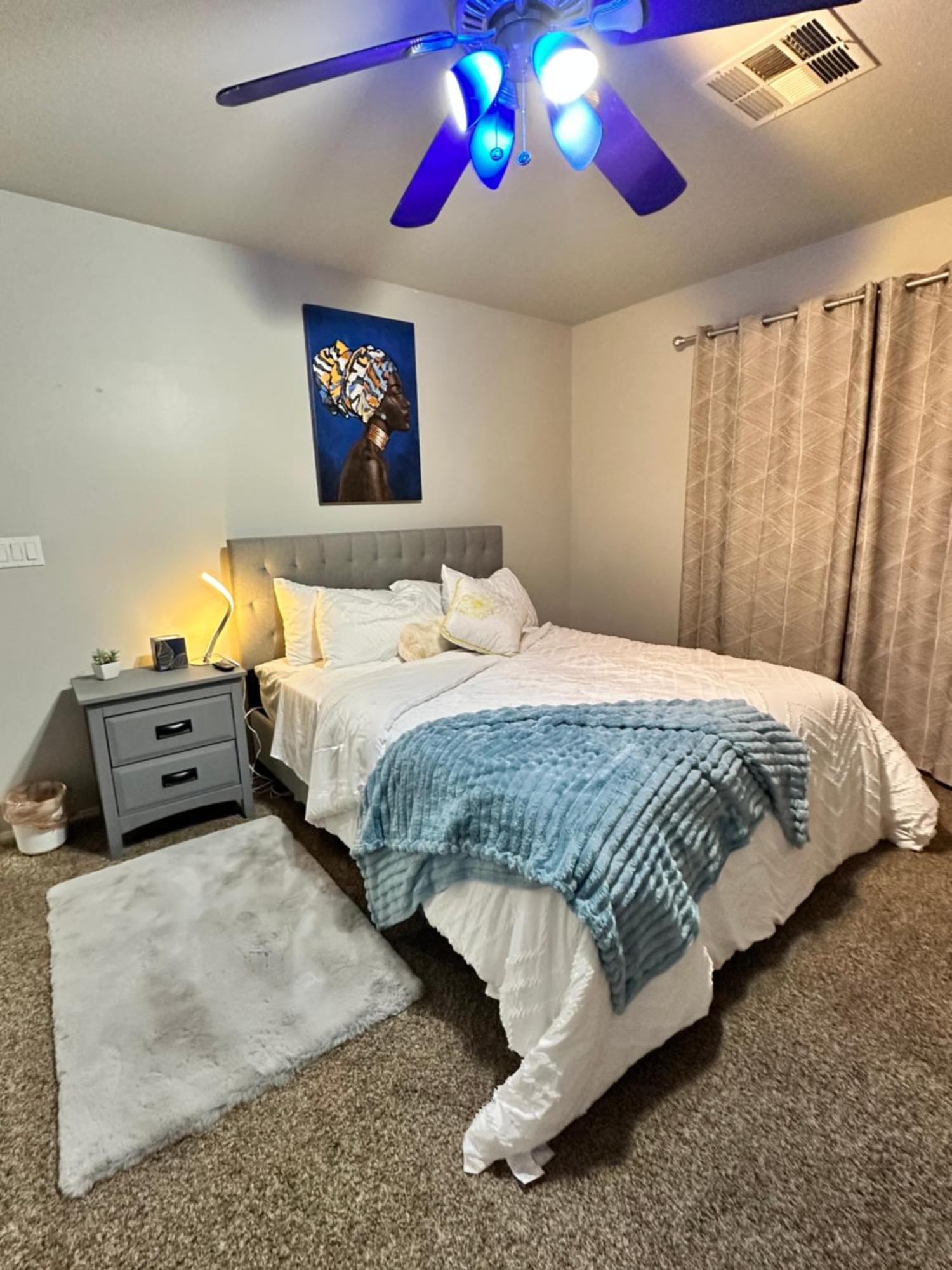Spacious Cozy Close To Everything Las Vegas