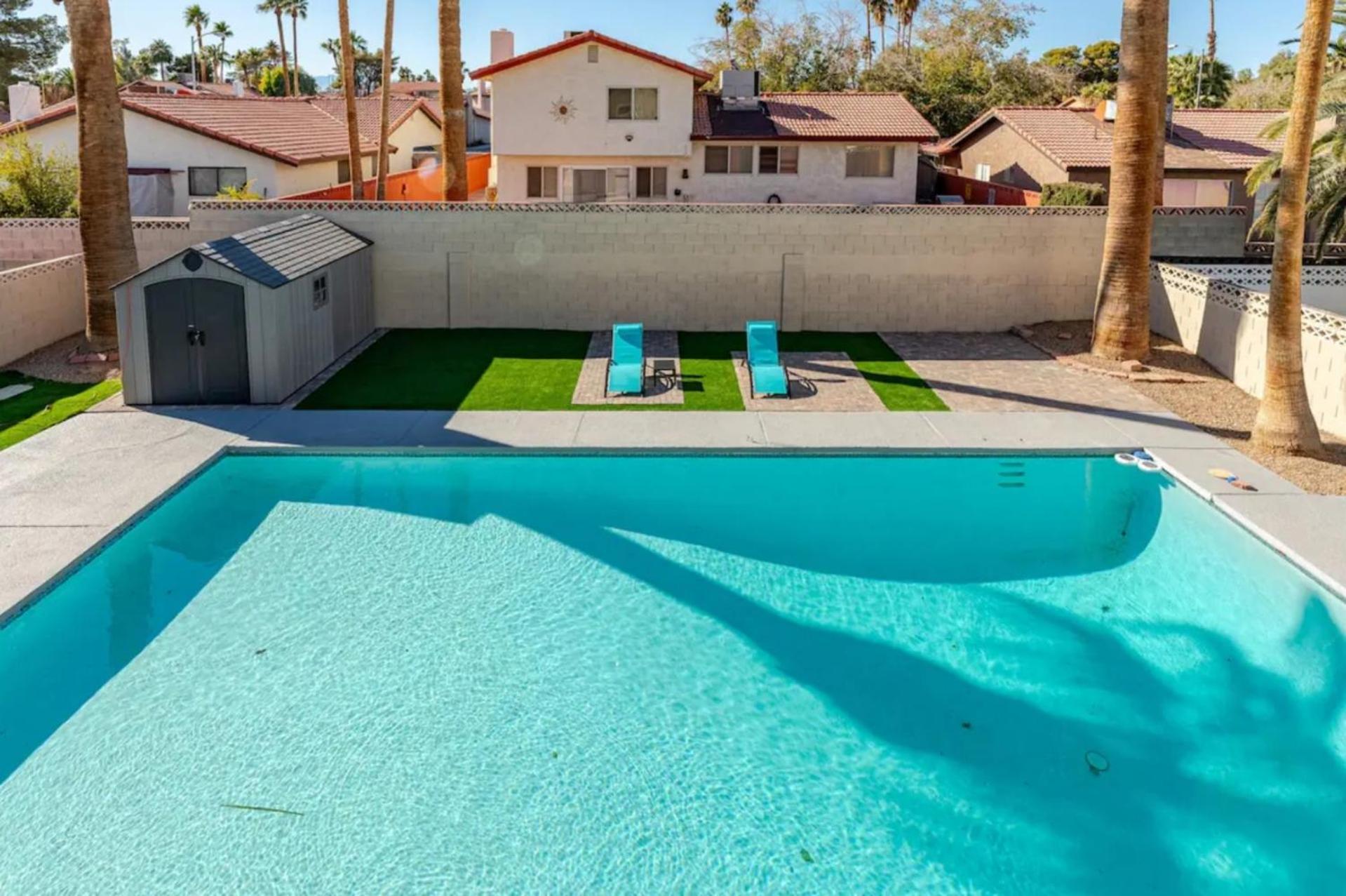 Oasis In The Desert With Huge Heated Pool And Villa *