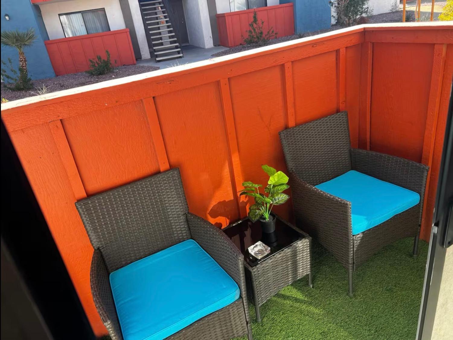 Entire 1br & 1ba Apartment *