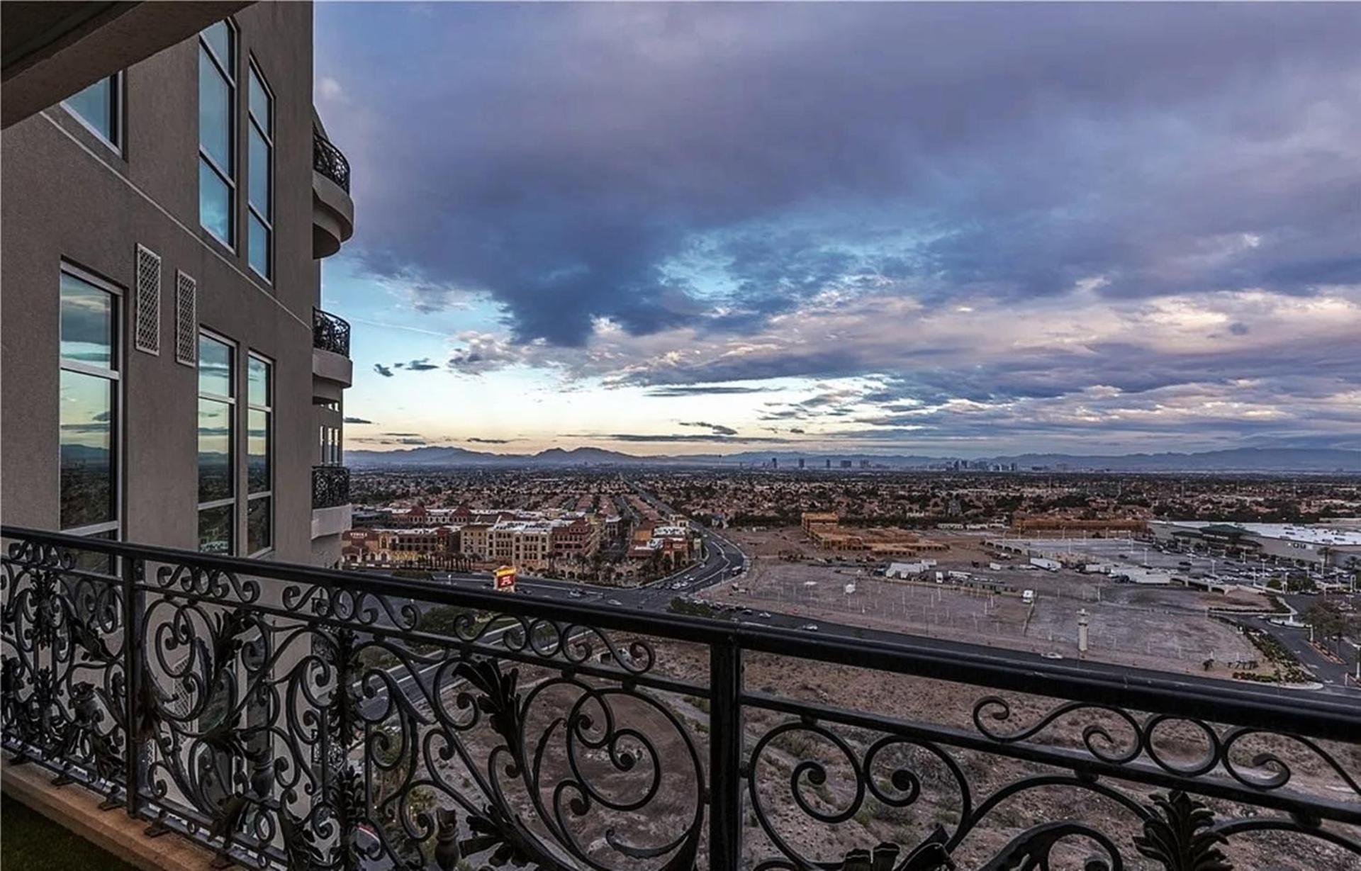 Apartamento Luxurious Four-bedroom Penthouse *