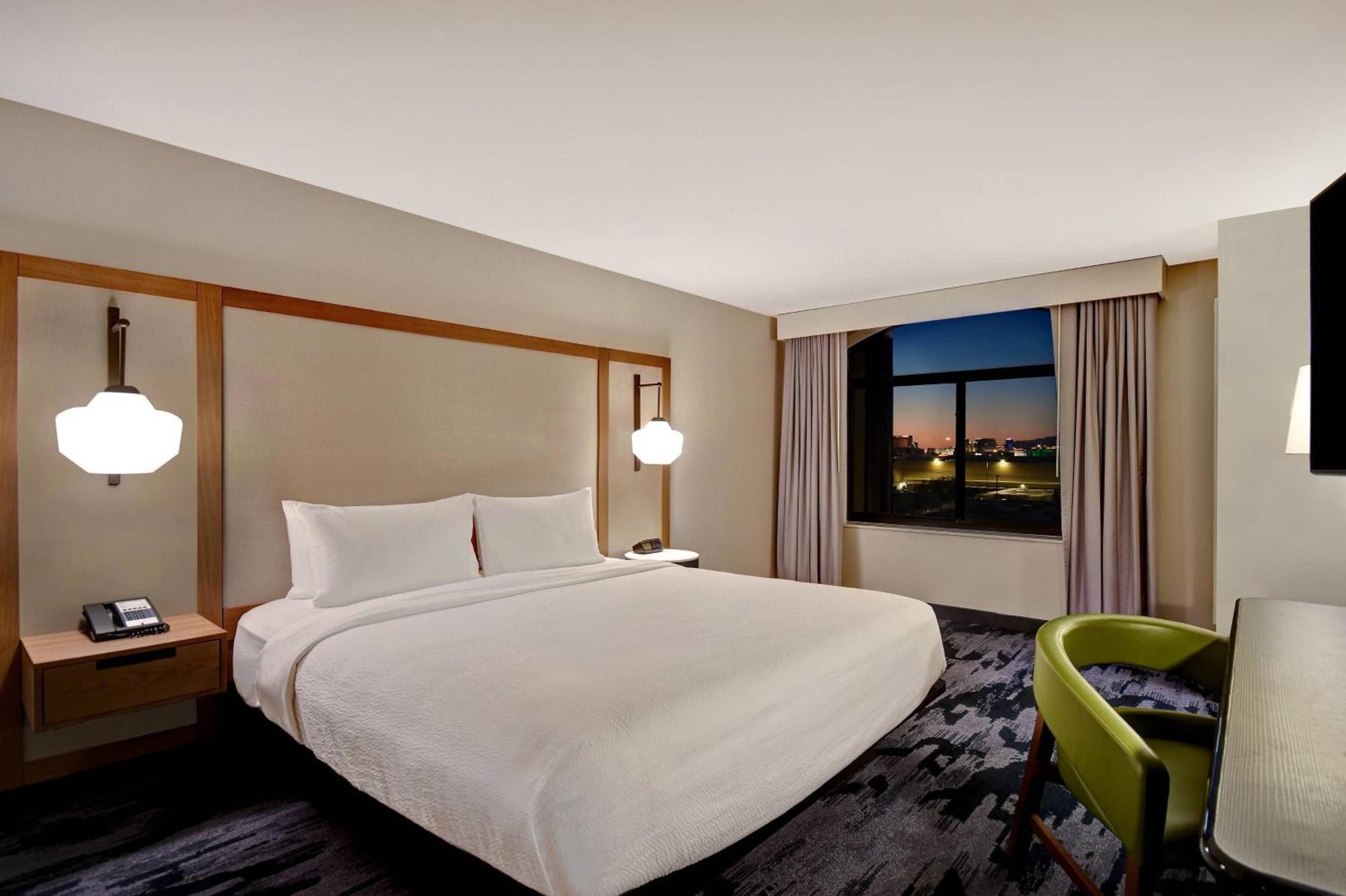 Fairfield & Vegas Airport South 3*