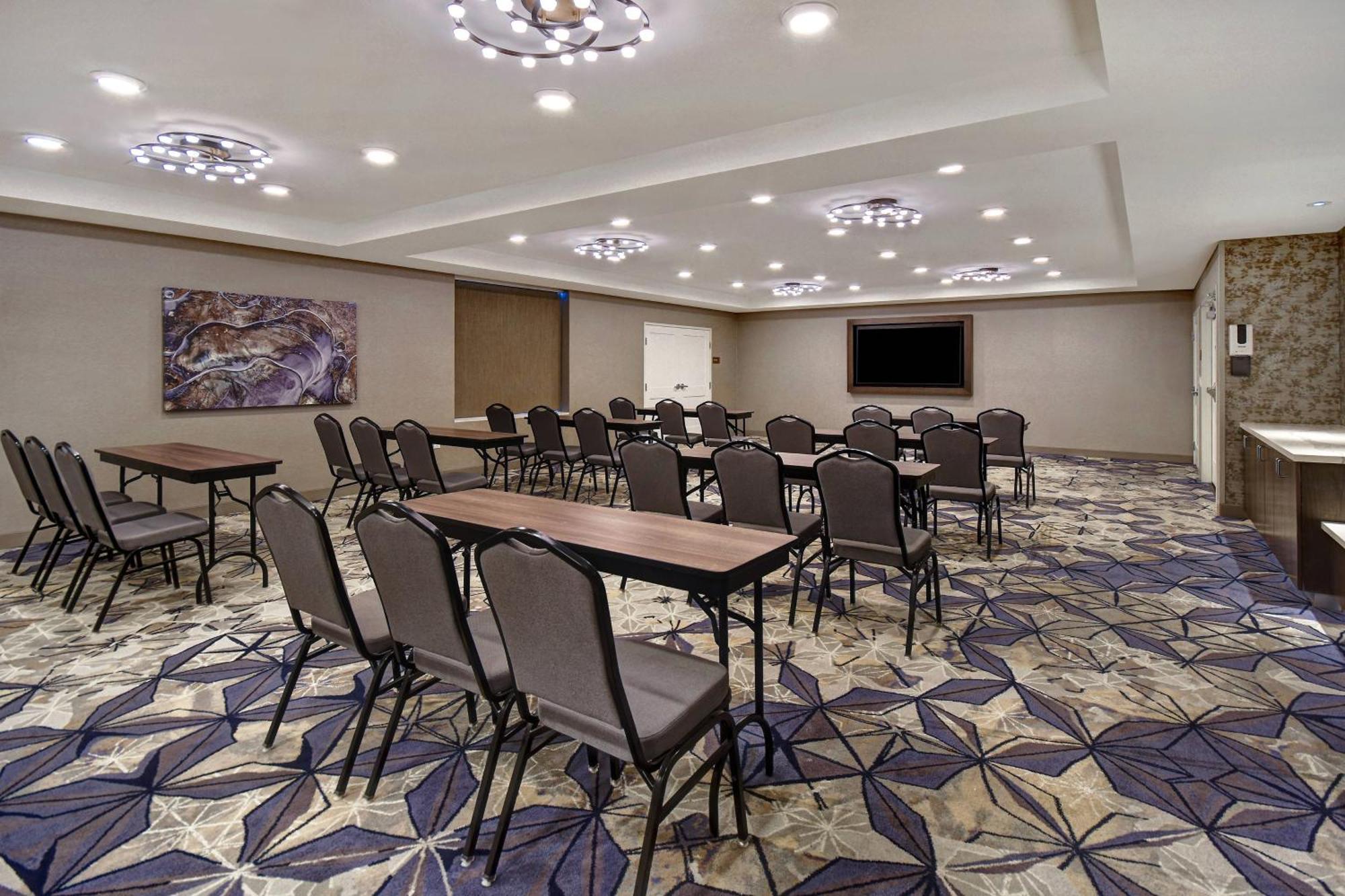 Fairfield & Vegas Airport South Hotel 3*