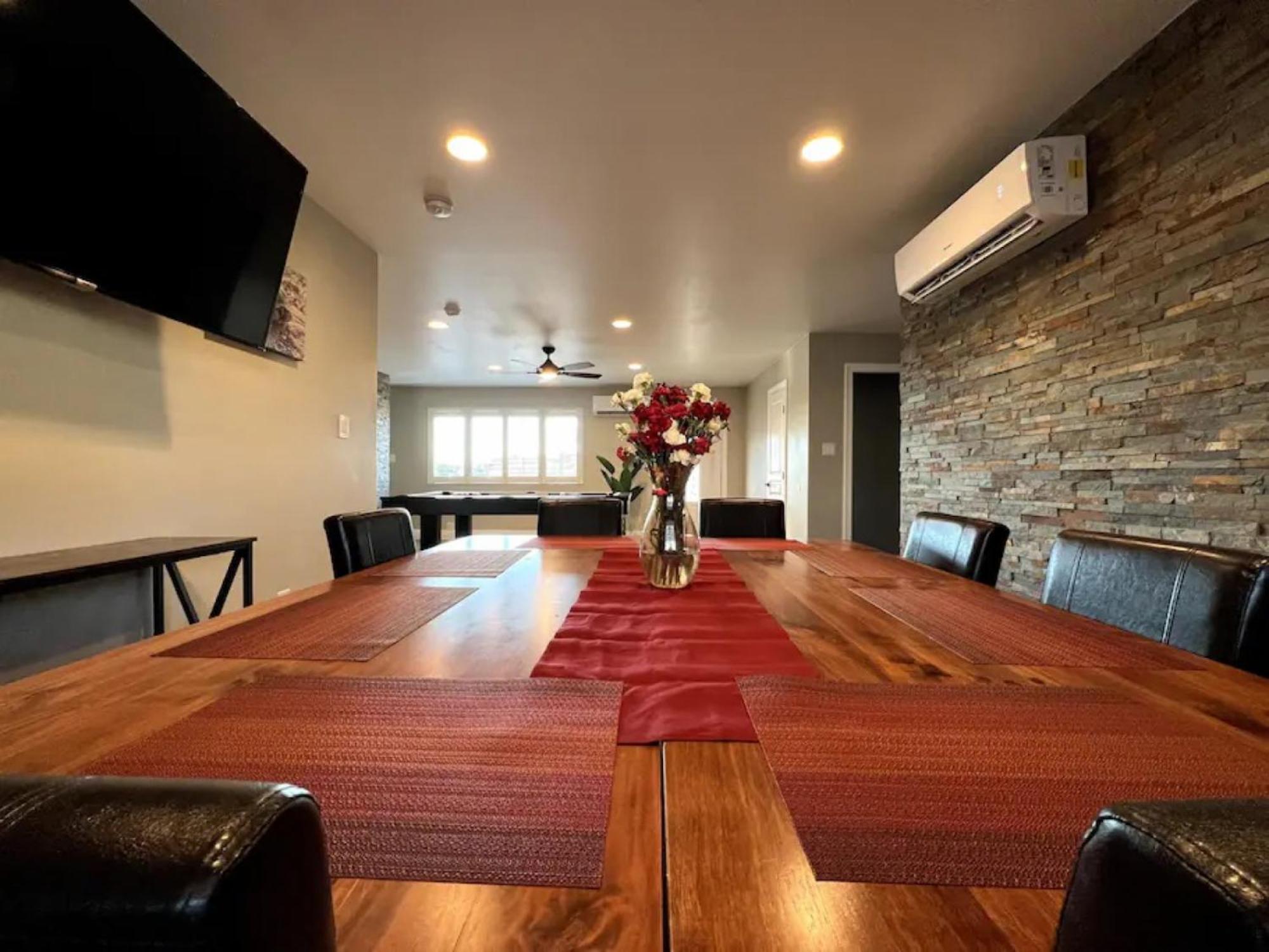 Сasa de vacaciones Lux Private - Pool, Billiards, 8 Smart Tvs, Board Games, Cotton Bedding - The Stone Sanctuary At Mccullough Hills Trailhead Las Vegas