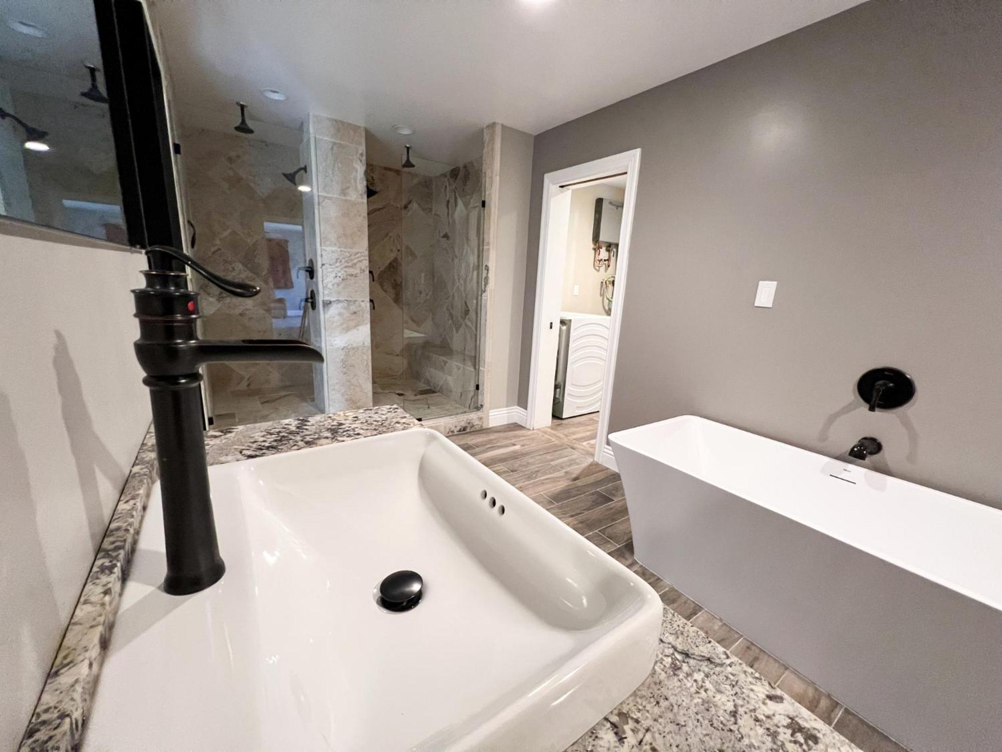 Сasa de vacaciones Lux Private - Pool, Billiards, 8 Smart Tvs, Board Games, Cotton Bedding - The Stone Sanctuary At Mccullough Hills Trailhead Las Vegas