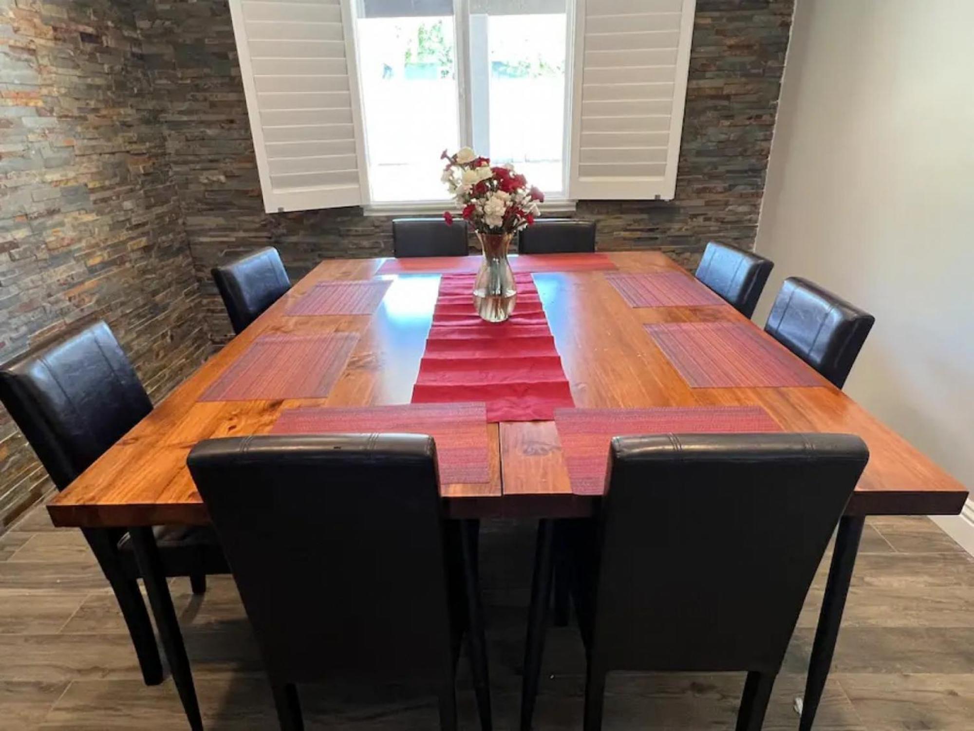 Lux Private - Pool, Billiards, 8 Smart Tvs, Board Games, Cotton Bedding - The Stone Sanctuary At Mccullough Hills Trailhead Сasa de vacaciones Las Vegas