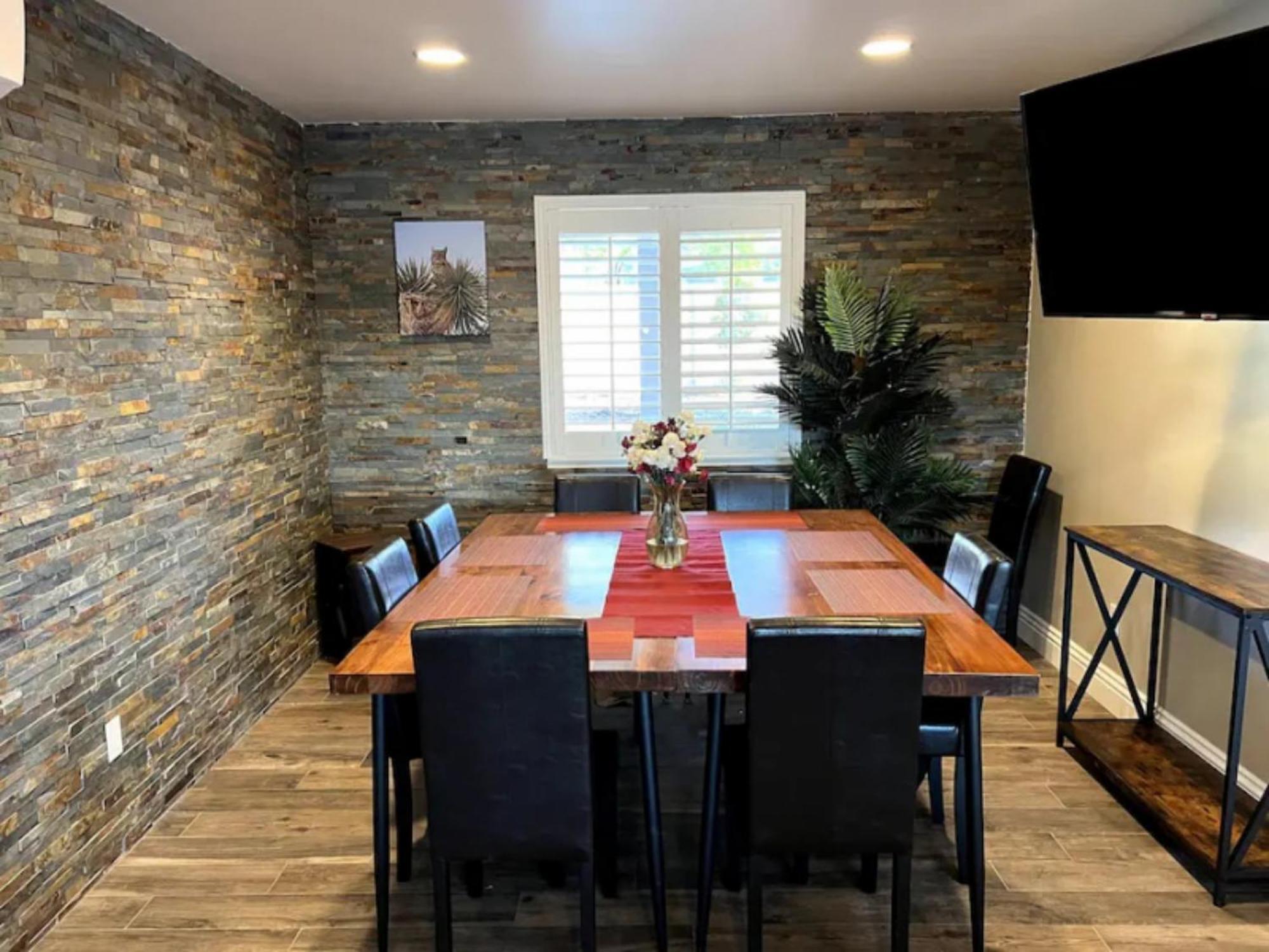 Сasa de vacaciones Lux Private - Pool, Billiards, 8 Smart Tvs, Board Games, Cotton Bedding - The Stone Sanctuary At Mccullough Hills Trailhead Las Vegas