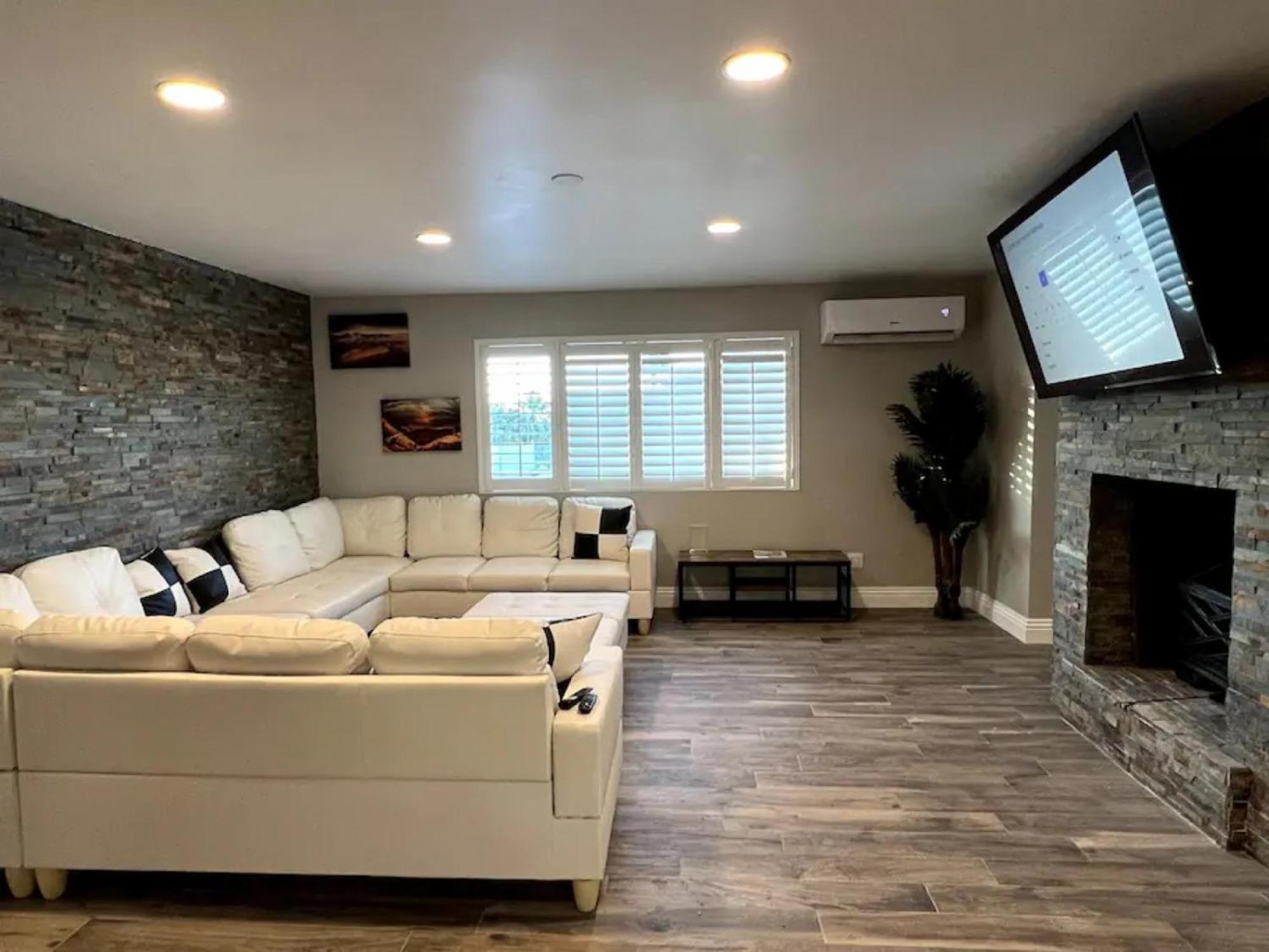 Сasa de vacaciones Lux Private - Pool, Billiards, 8 Smart Tvs, Board Games, Cotton Bedding - The Stone Sanctuary At Mccullough Hills Trailhead Las Vegas