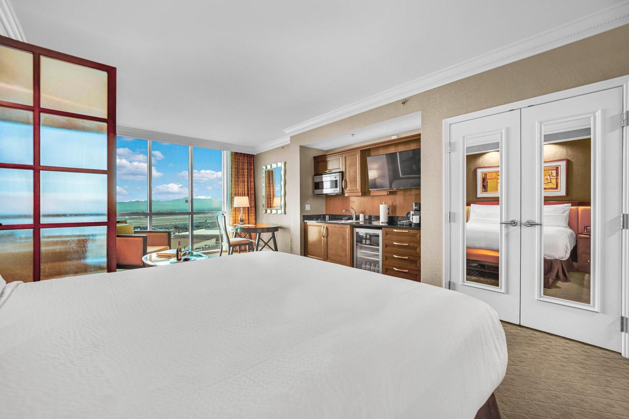 Sakura Serenity Studio-no Fee Hotel Las Vegas