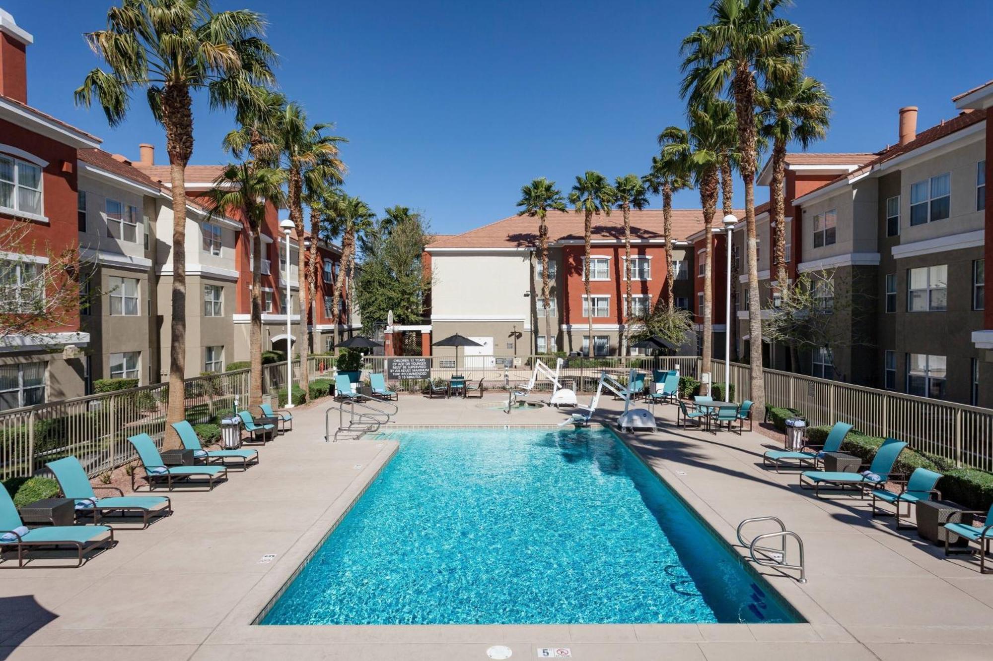Hotel By Marriott Vegas Henderson/green Valley 3*