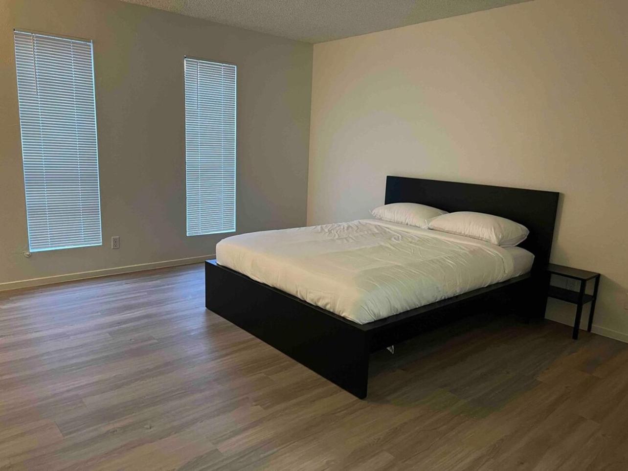 2 Or 3 Beds Walk To Strip Mgm Casinos Shops Clubs *