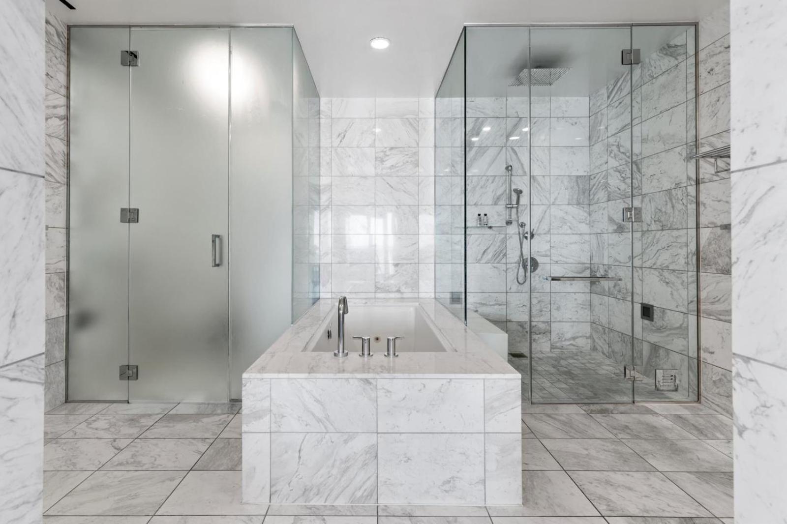 Luxury 4000 Sqft Penthouse At Palms Place 56 Floor Las Vegas