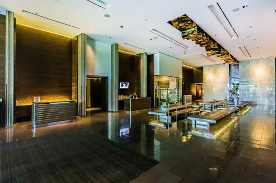 Luxury 1br Palms Strip View Balcony Access 37322 Las Vegas