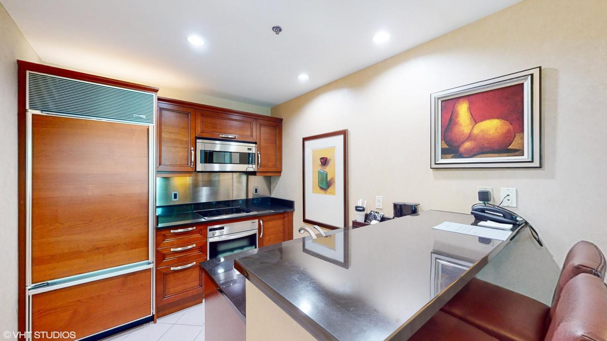Apartahotel Lady Luck's Vista - Private Balcony - Full Kitchen - Two Full Baths - Jetted Tub - Full Mgm Grand Access W No Fee At Mgm Signature *