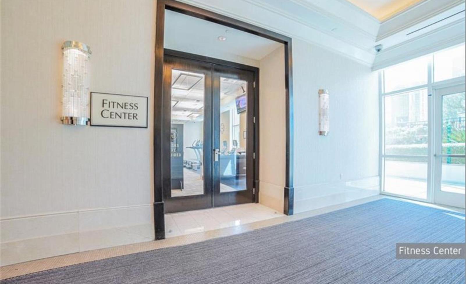 Apartahotel Mgm Finest 1bd 2bth With Balcony Free Access To Lazy River Pool Las Vegas