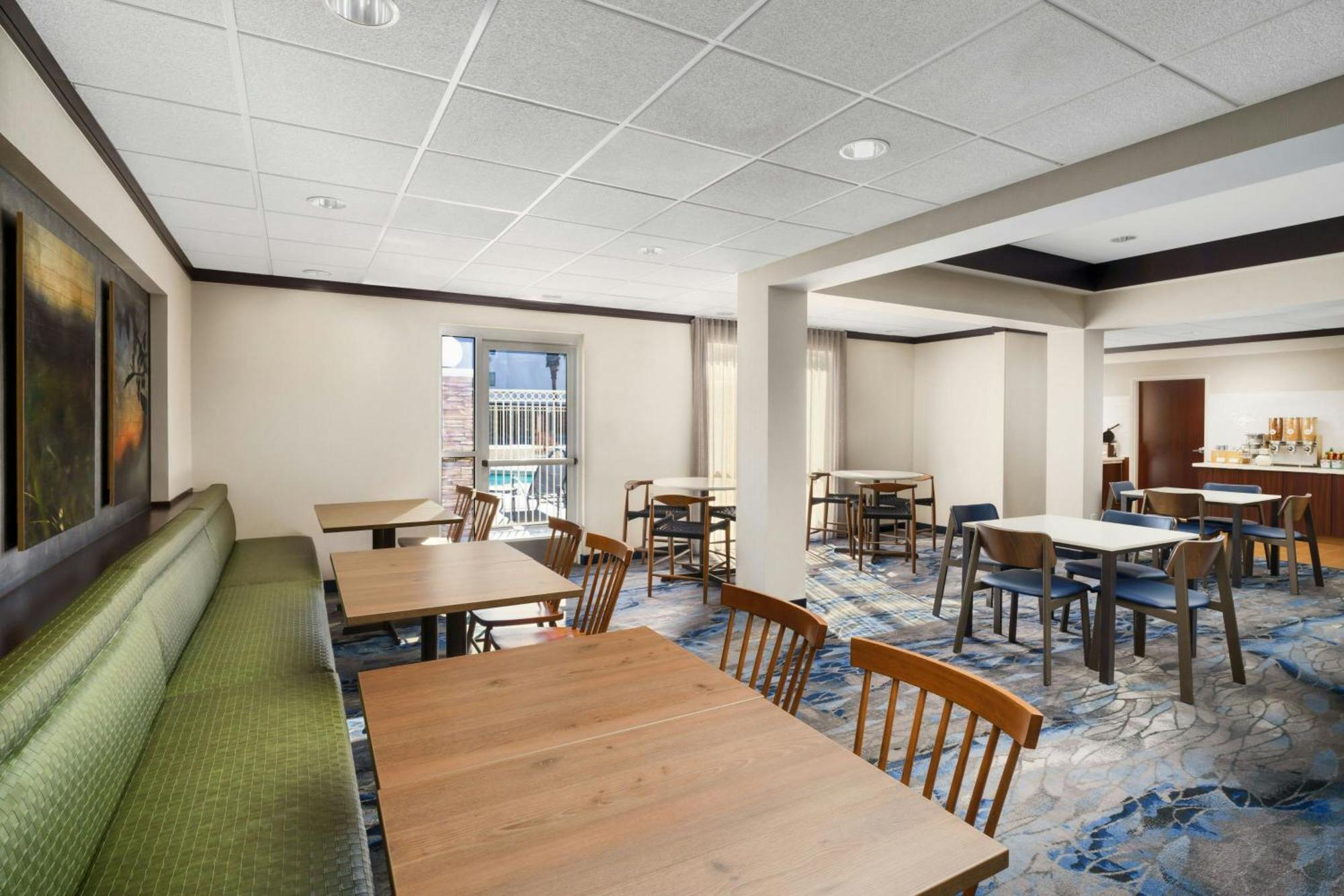 Fairfield By Marriott & Vegas Stadium Area